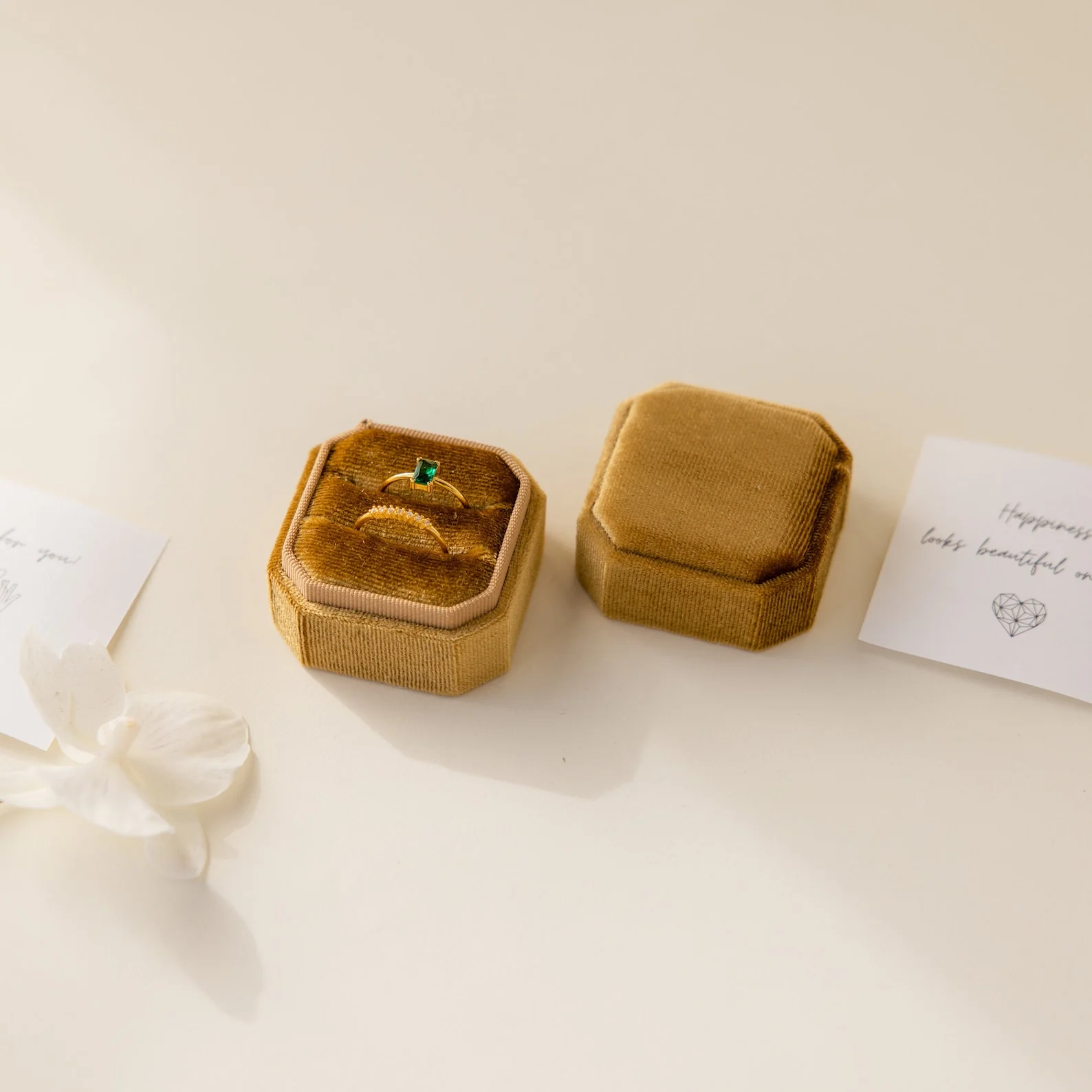 2 Slot Velvet Ring Box - Image 6