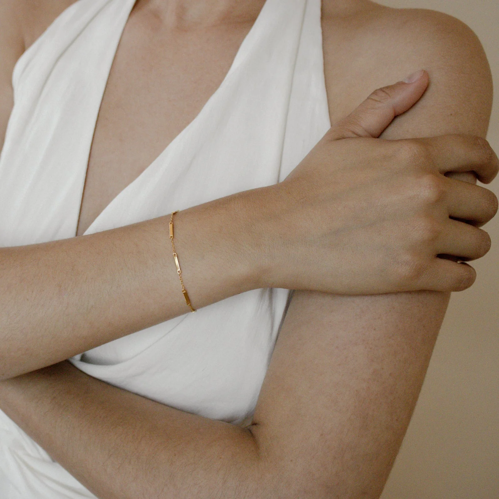 Abby Bar Link Bracelet - Image 4