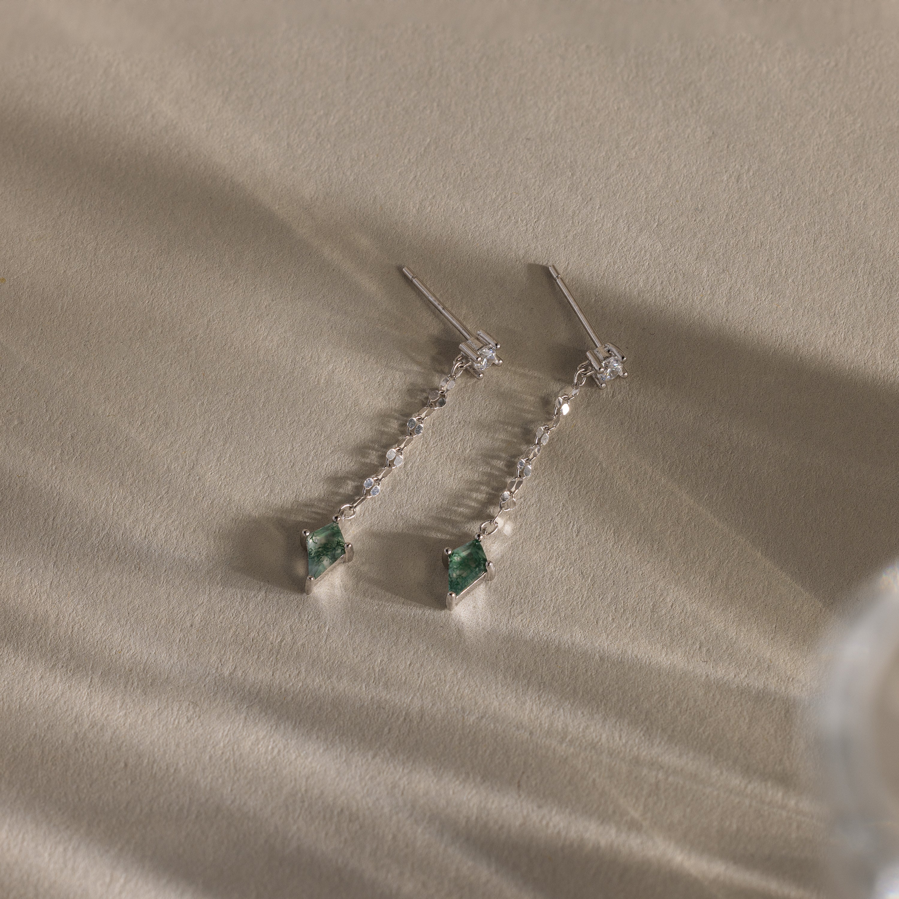 Agate Diamond Dangle Earrings - Image 4