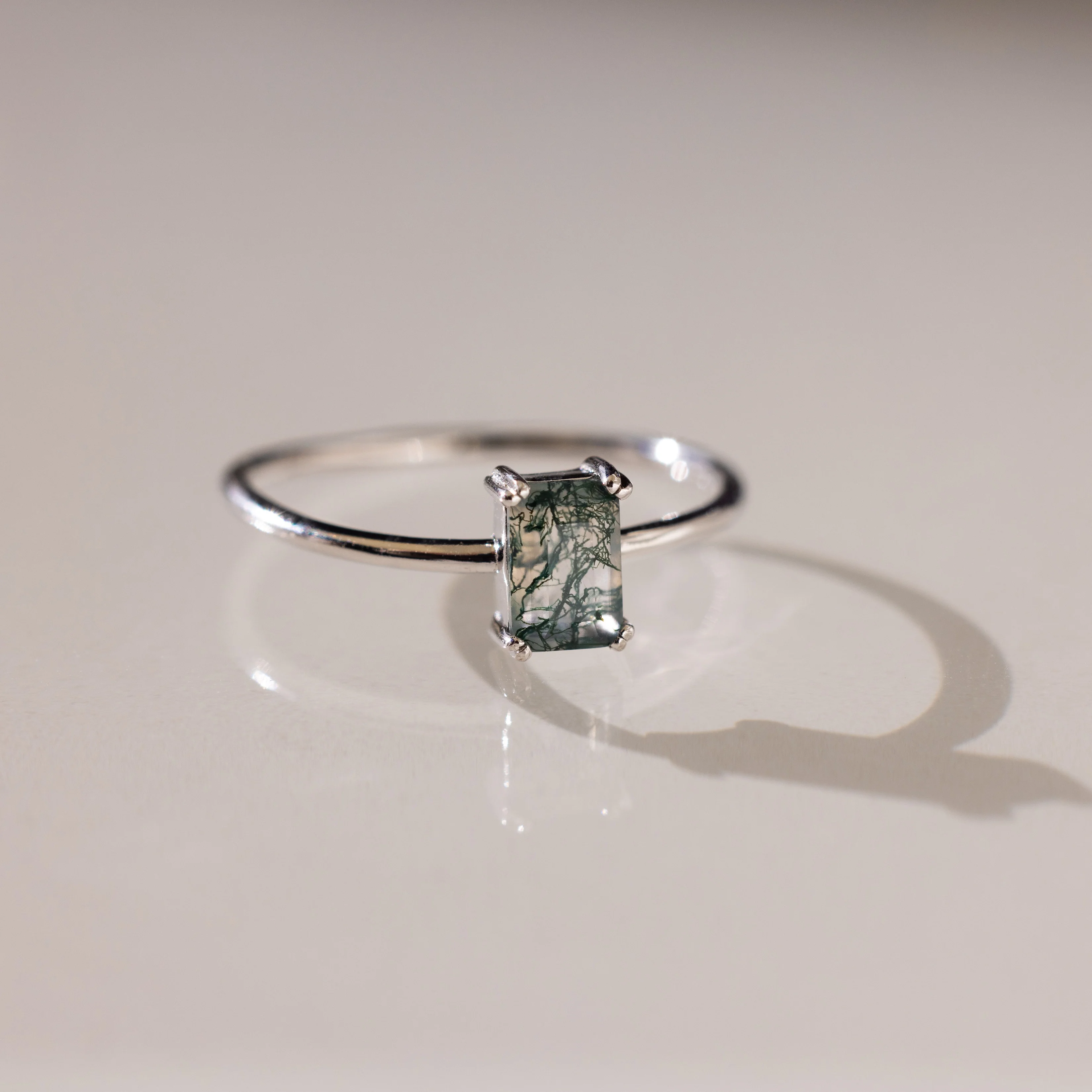 Agate Emerald Ring in Silver - Image 7