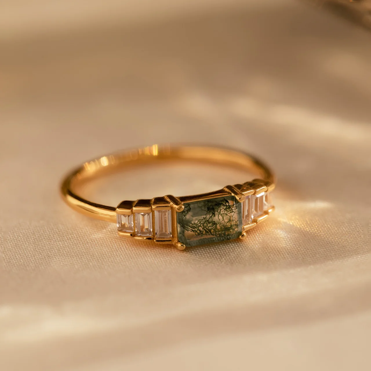 Agate Statement Ring in 18K Gold - Image 4