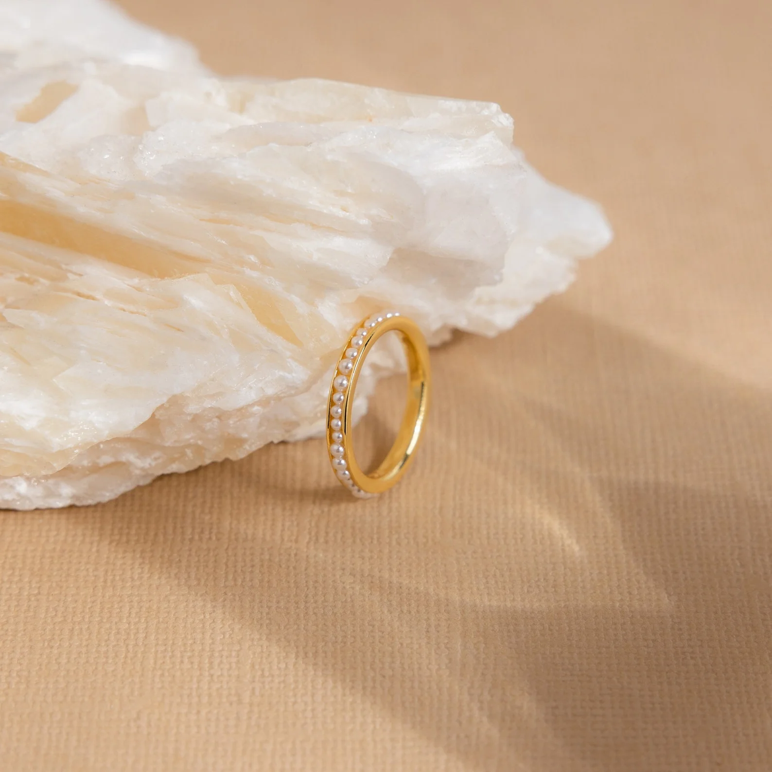 Alicia Pearl Inlay Band - Image 3