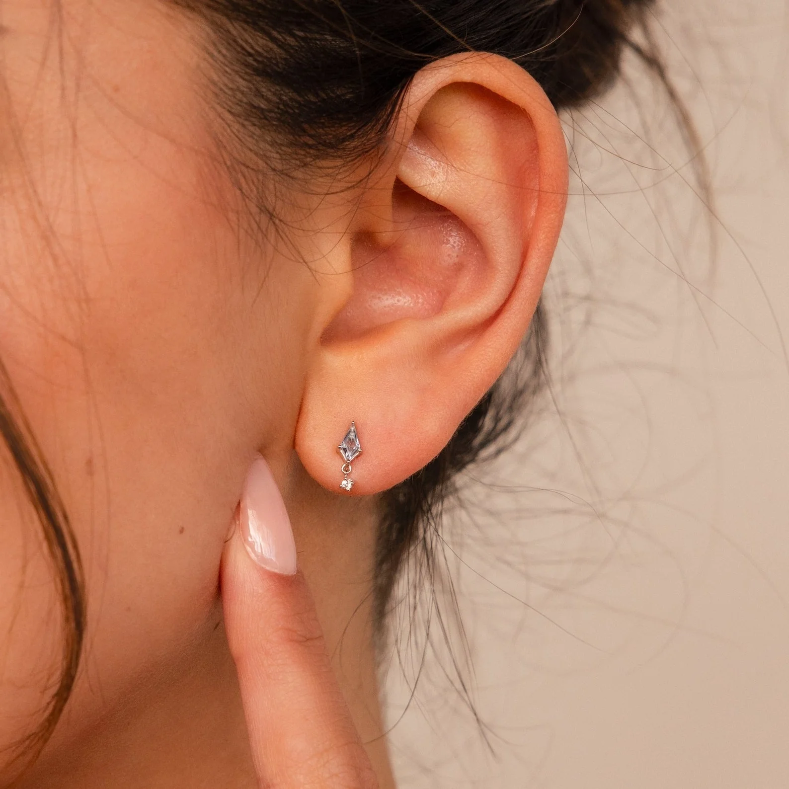 Aquamarine Kite Drop Earrings - Image 6