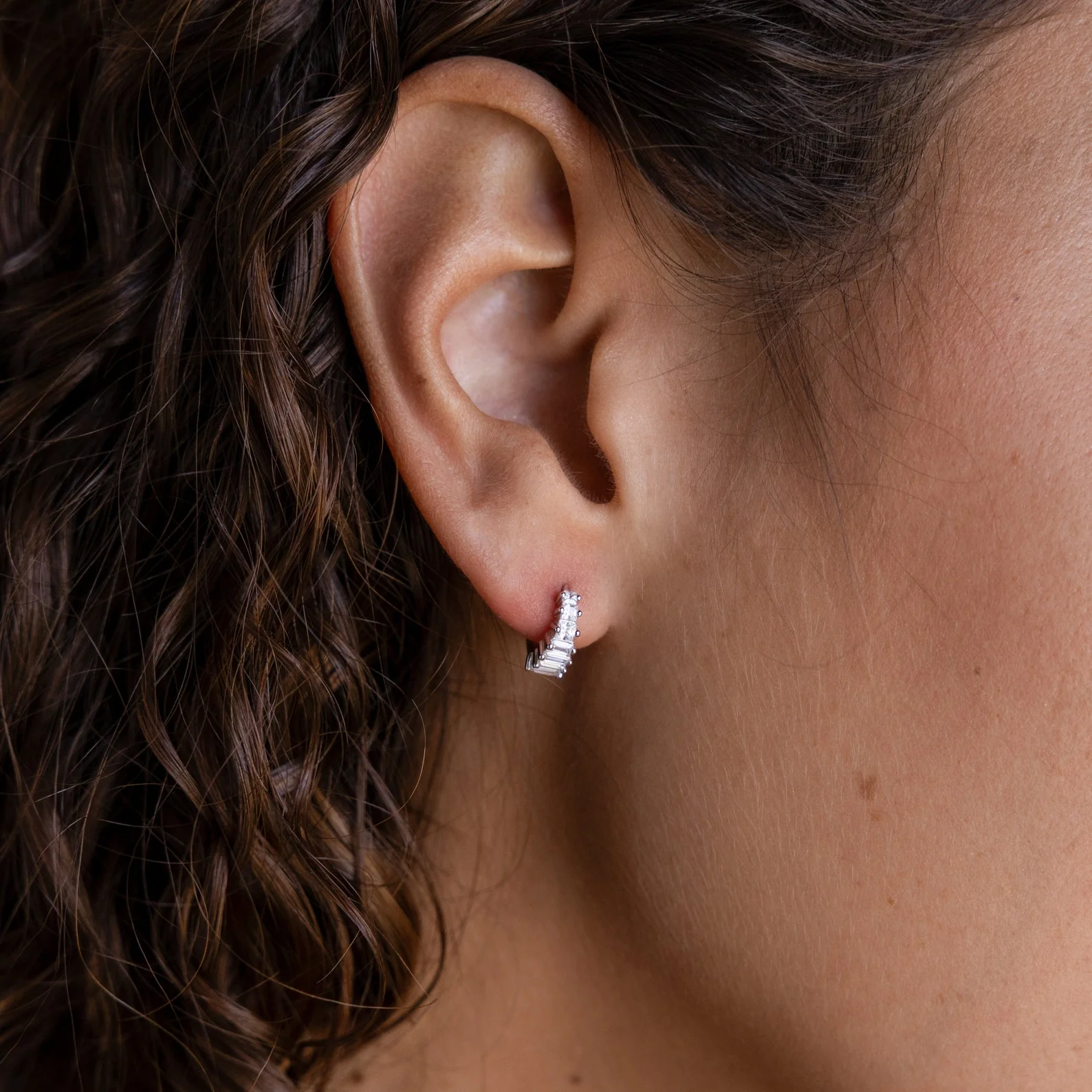 Art Deco Diamond Earrings & Ring Set in Silver - Image 4