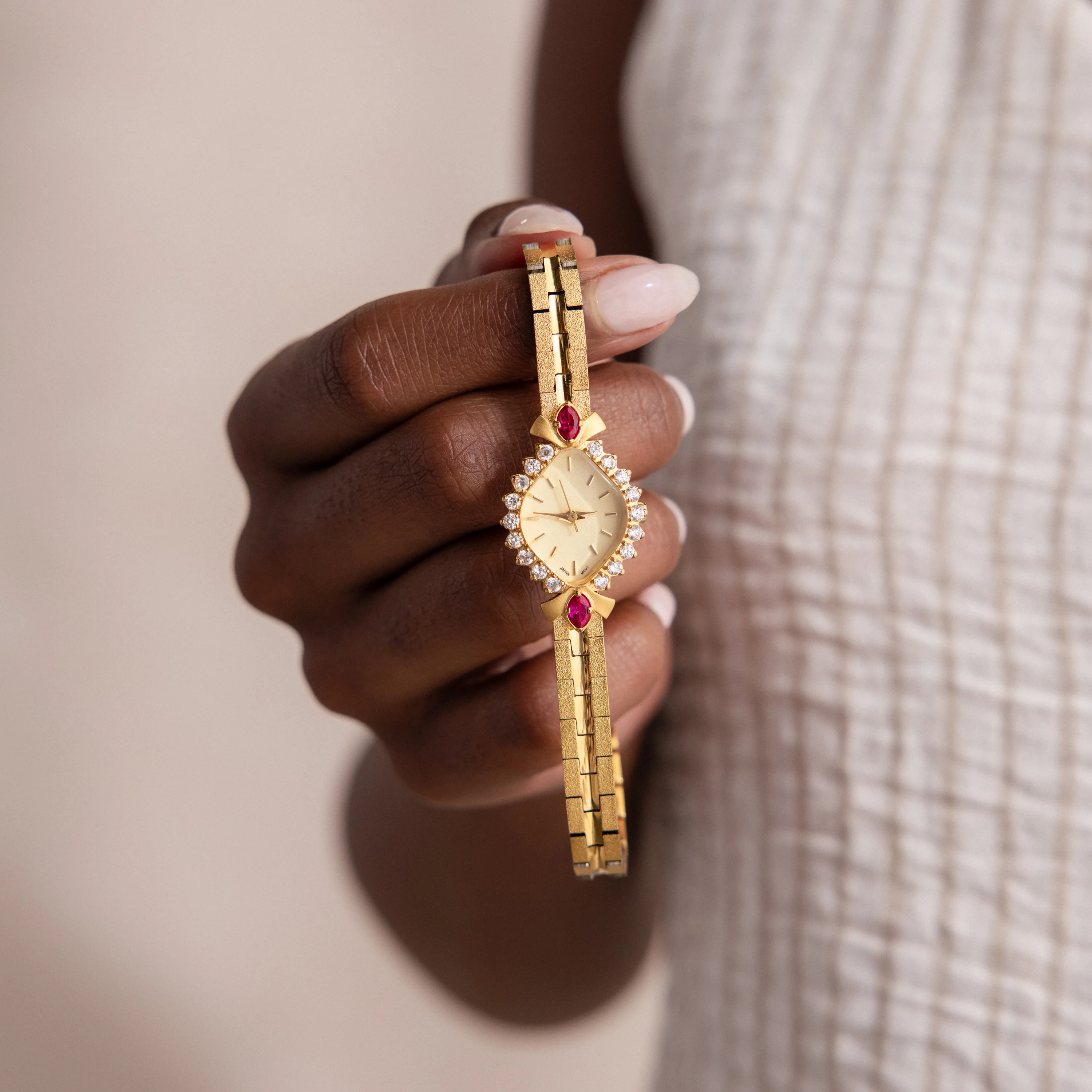 Art Deco Ruby Timepiece - Image 8