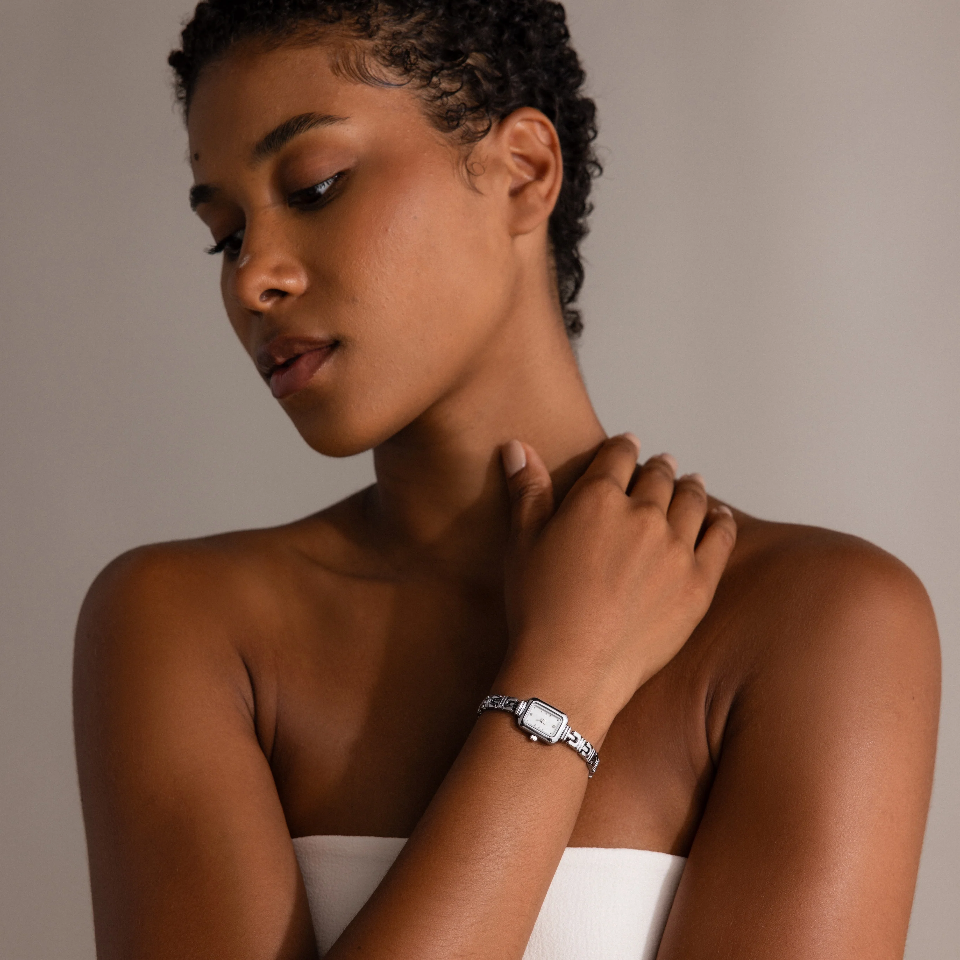 Azteca Link Timepiece in Silver - Image 4