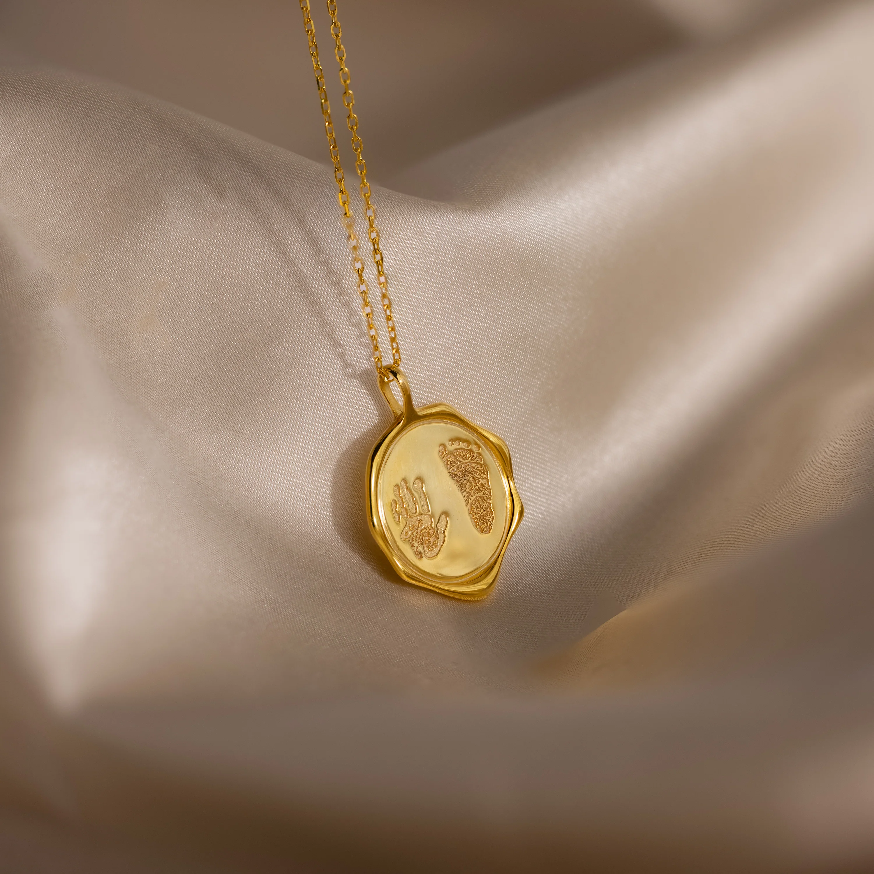 Baby Hand & Footprint Necklace in 18K Gold - Image 3
