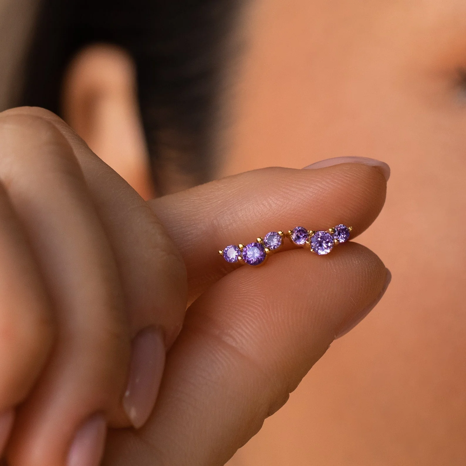Bella Emerald Studs - Image 6