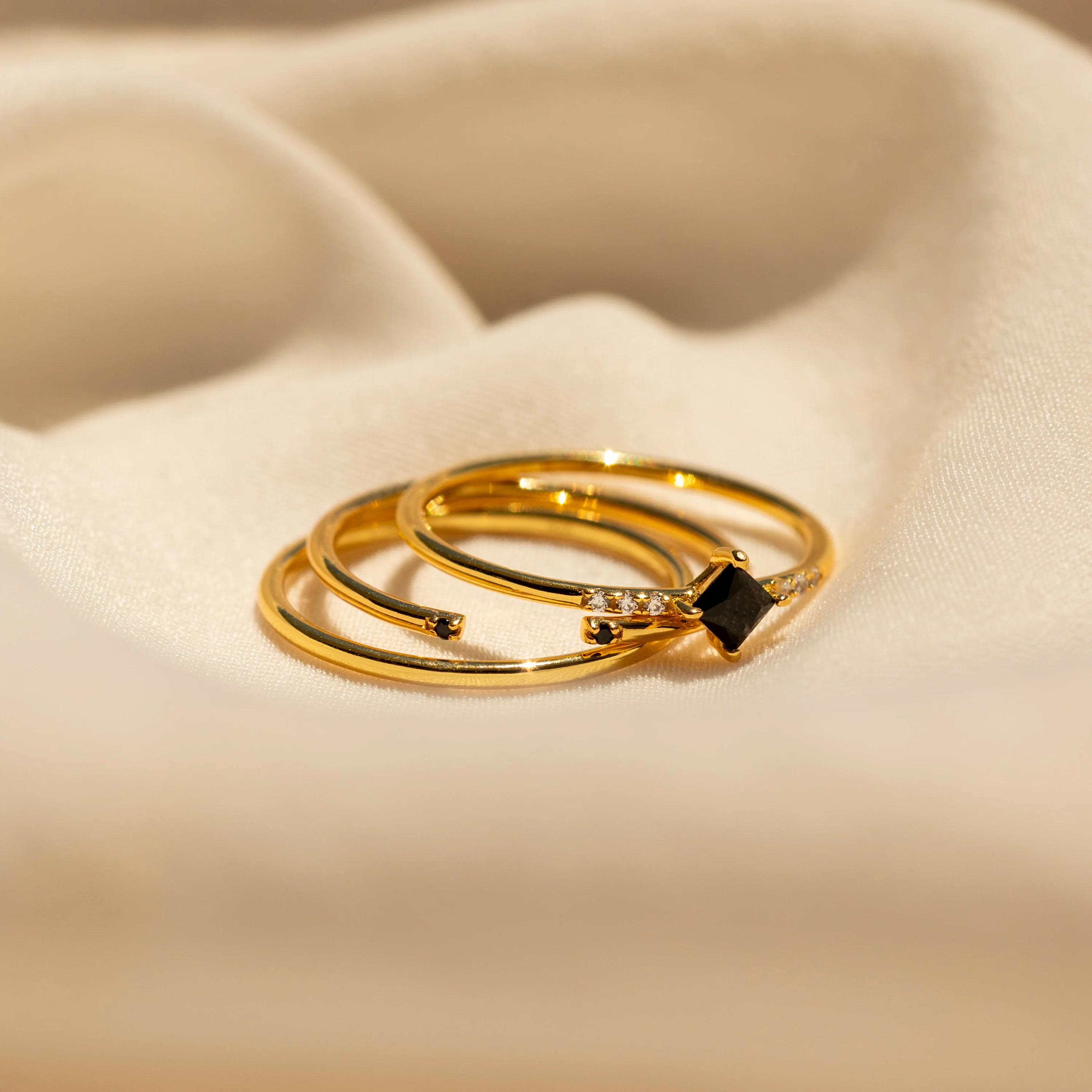 Black Abyss Ring Set - Image 8