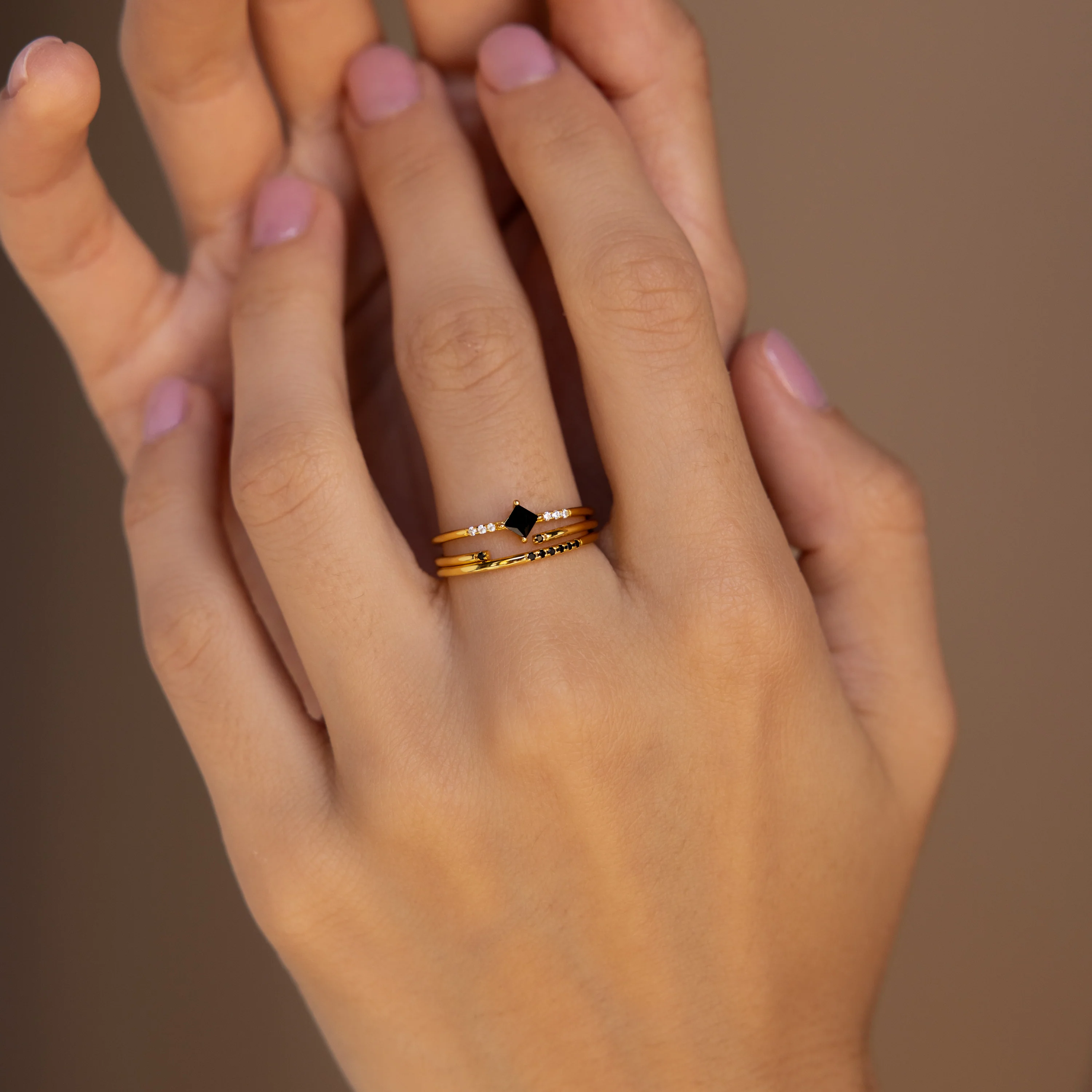 Black Abyss Ring Set in Silver - Image 2