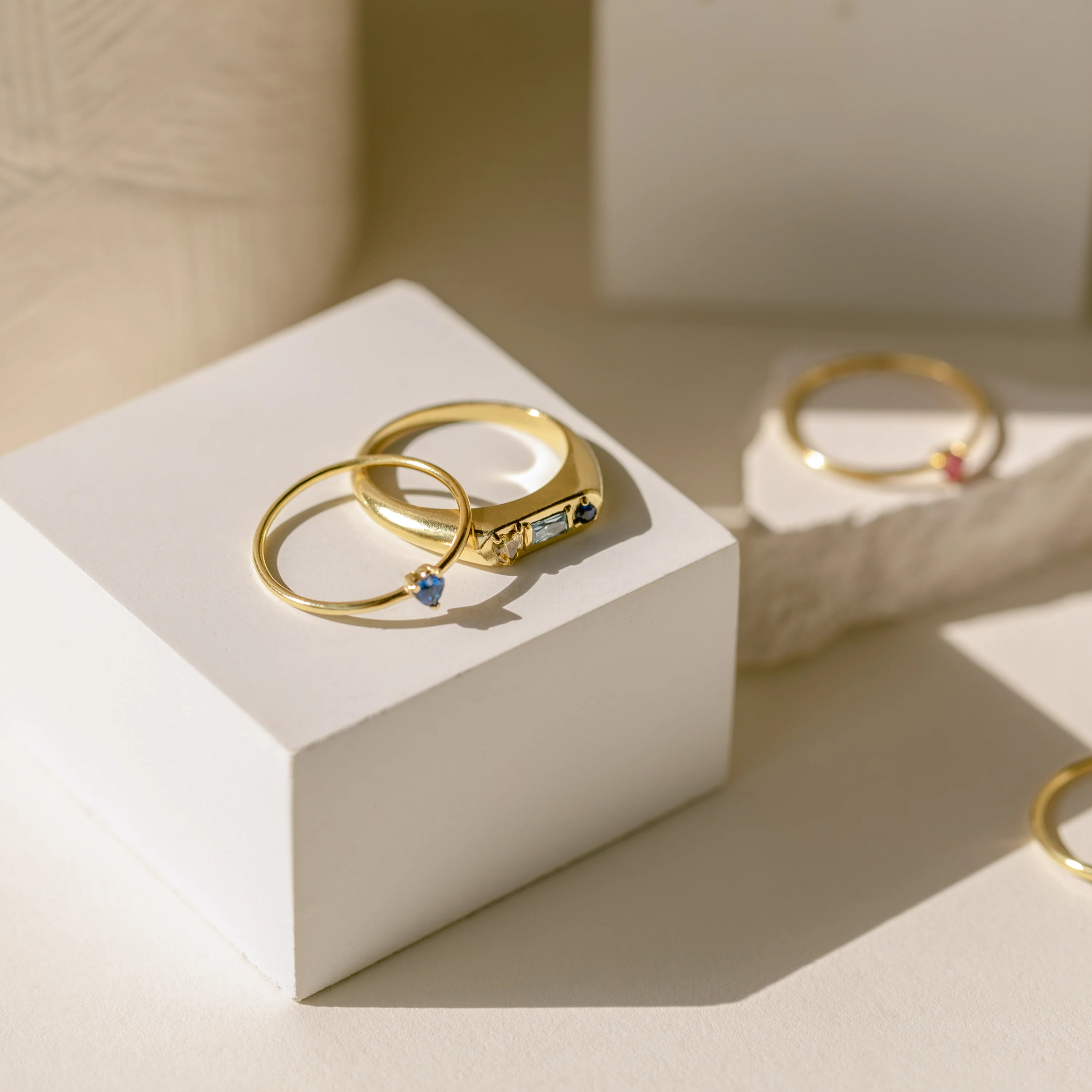 Bold Birthstone Signet Ring - Image 7