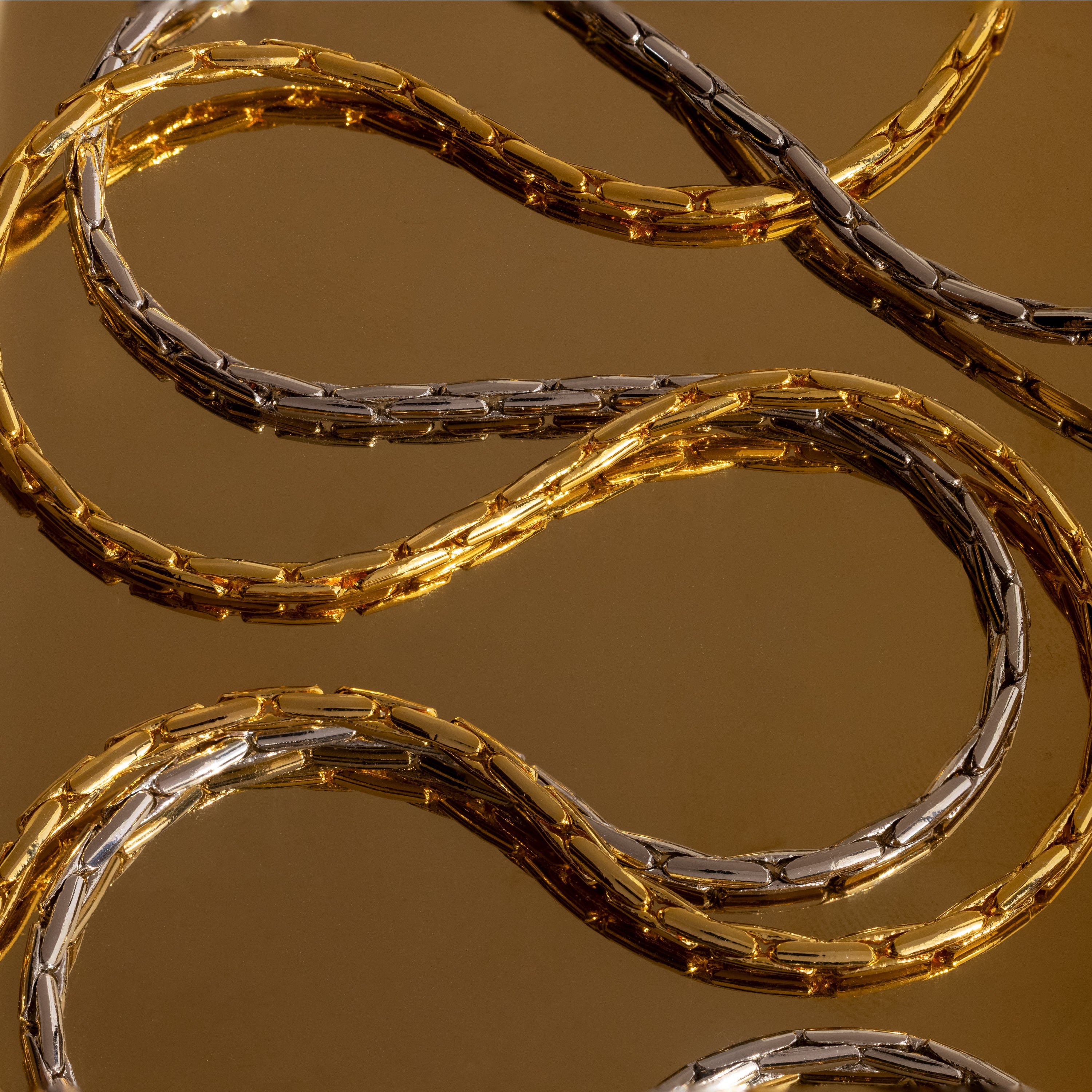 Bold Link Chain Necklace - Image 4