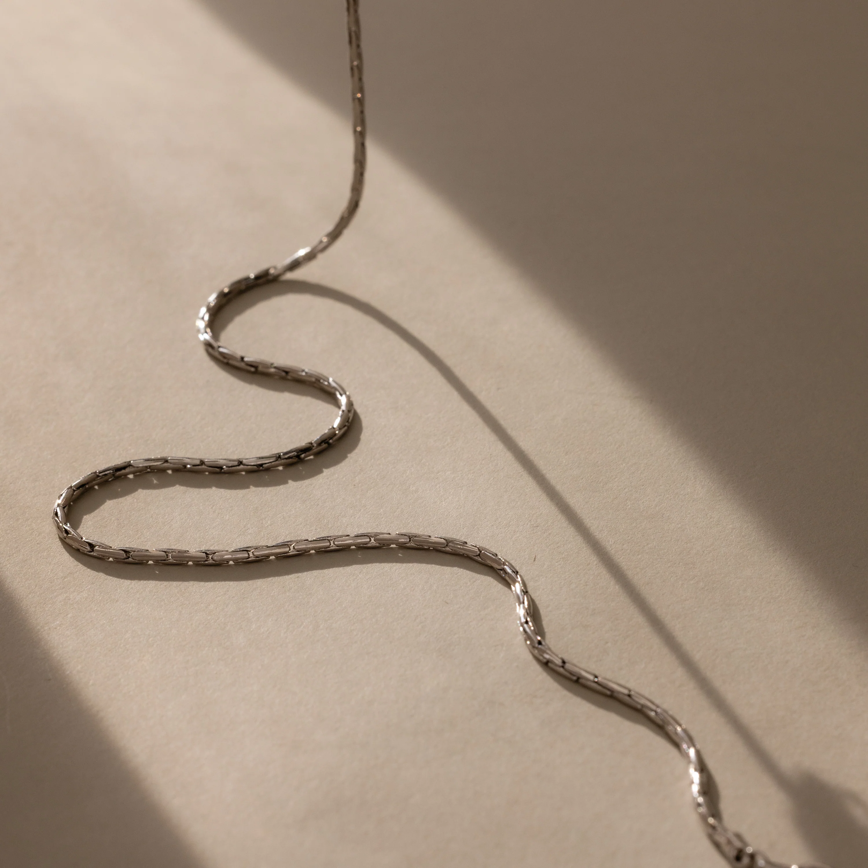 Bold Link Chain Necklace in Silver - Image 3
