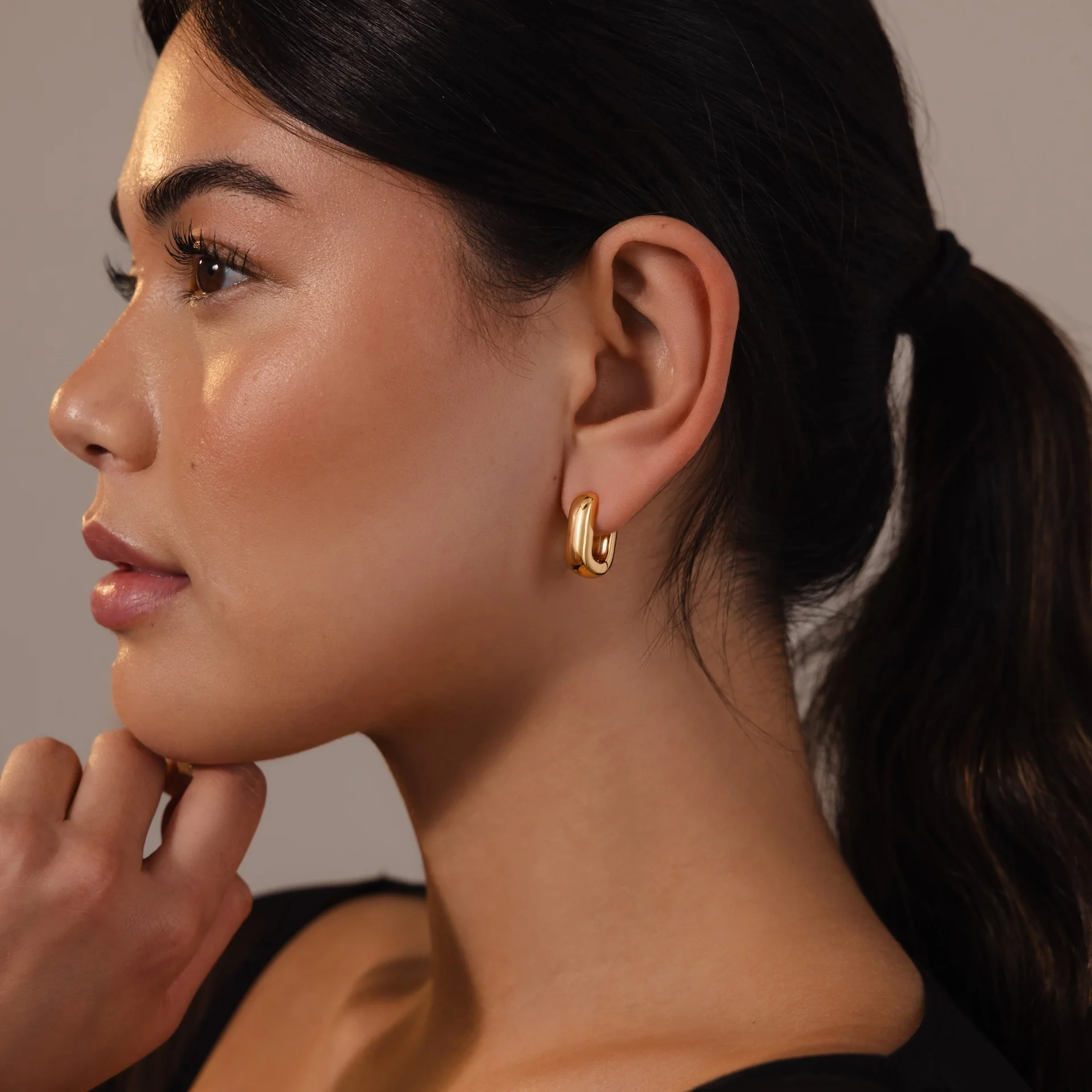 Bold Link Hoops in 18K Gold - Image 6