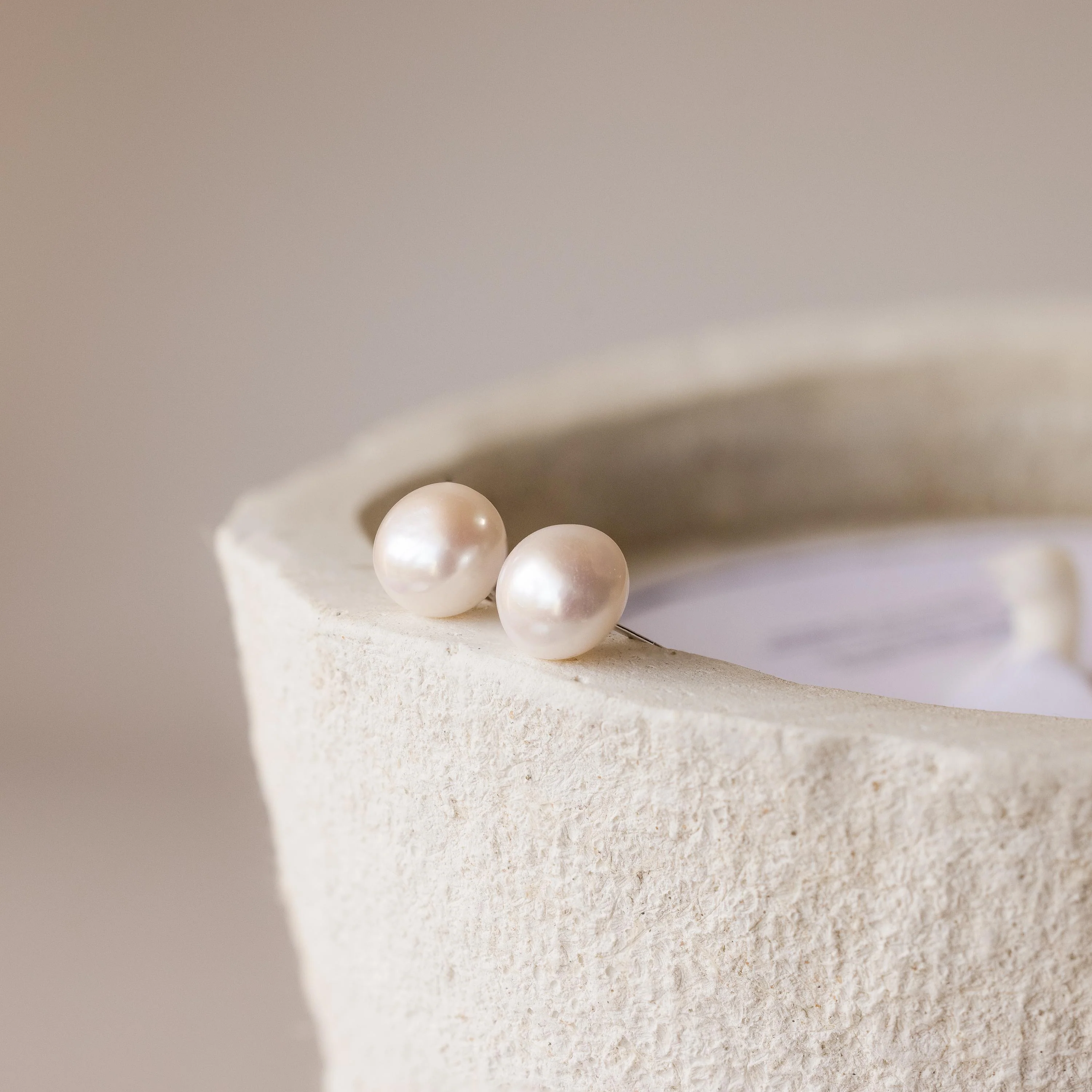 Bold Pearl Studs - Image 5