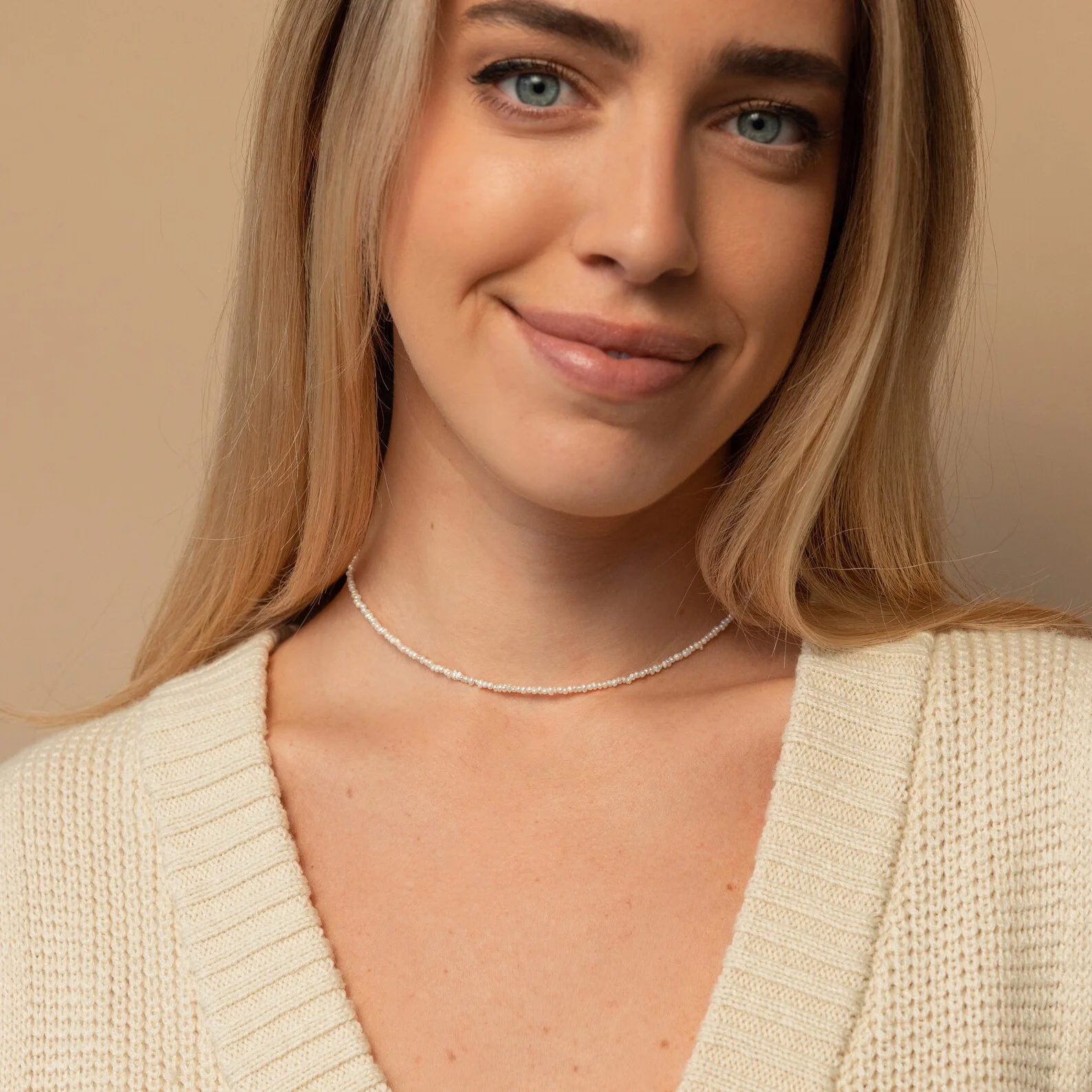 Brinley Pearl Choker in 18K Gold - Image 7