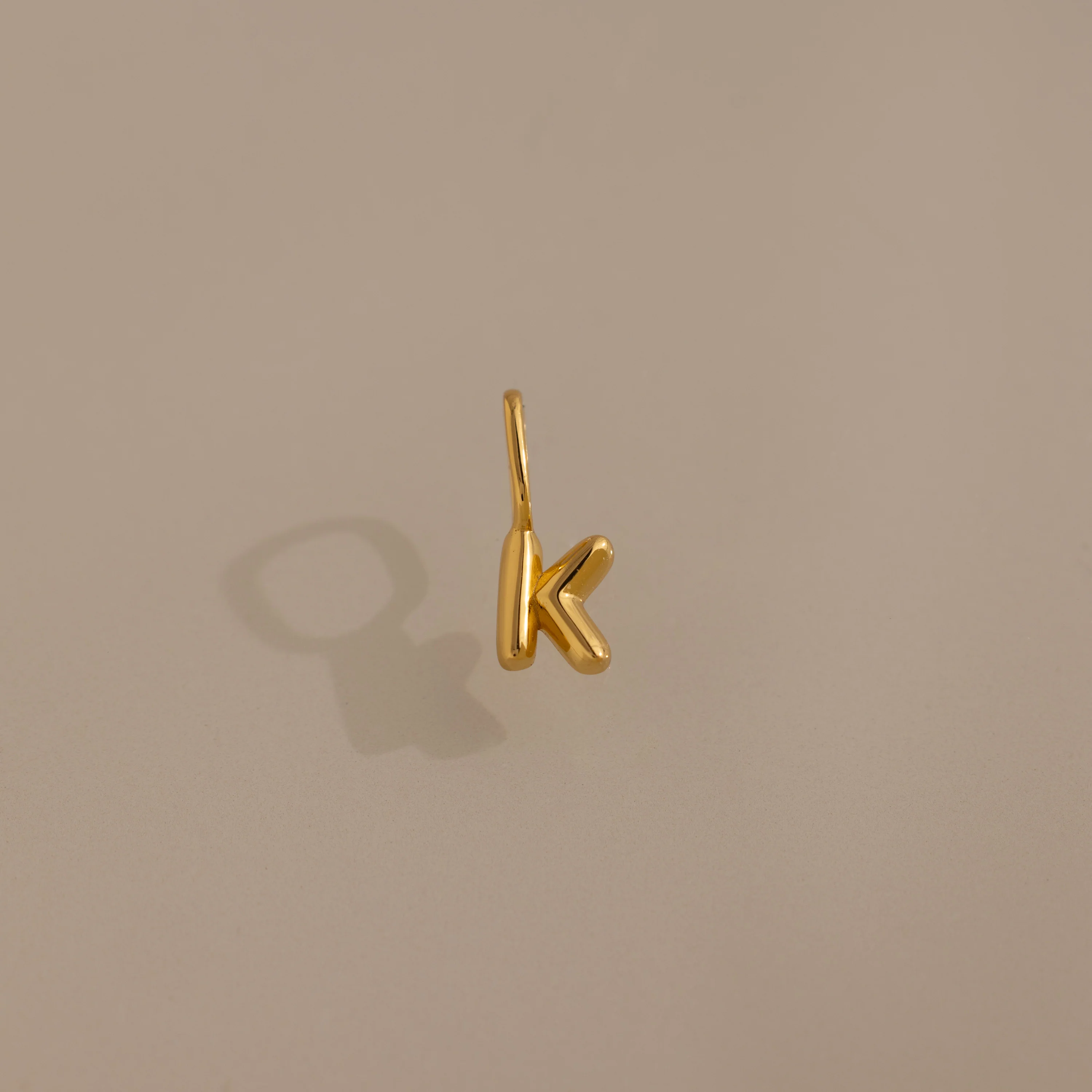 Bubble Letter Charm in 18K Gold - Image 14