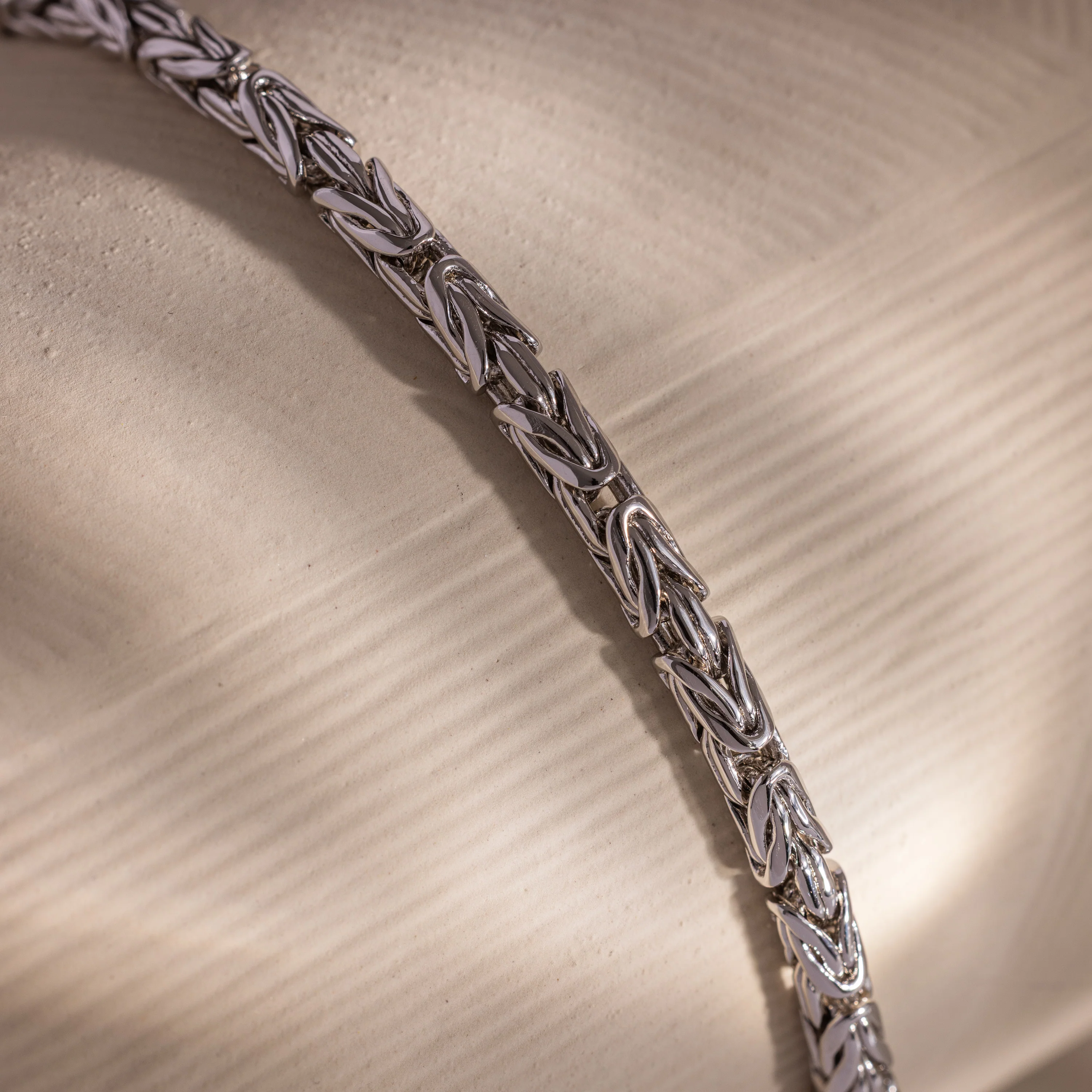 Byzantine Link Bracelet in Silver - Image 3