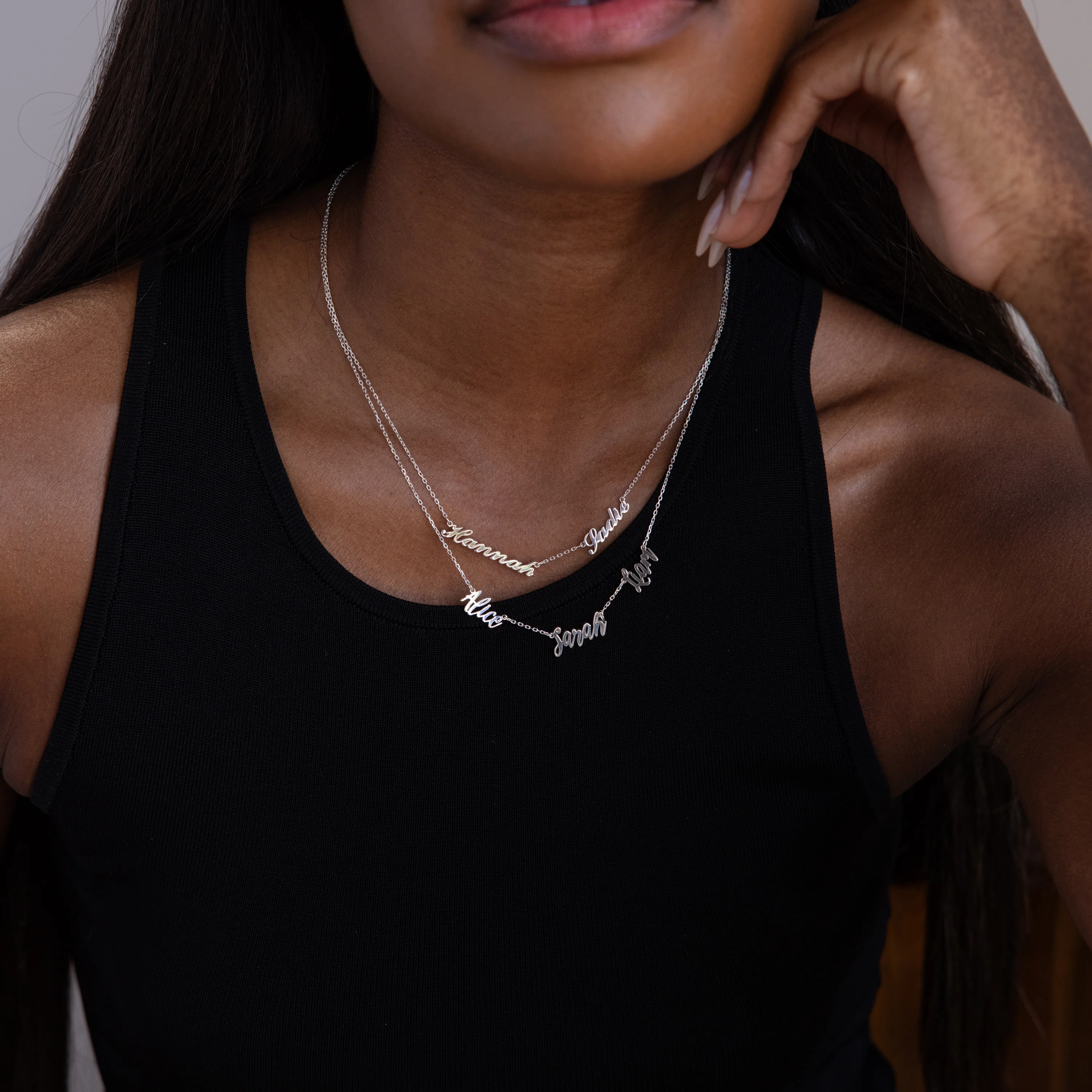 Carrie Multiple Name Necklace in Silver - Image 2