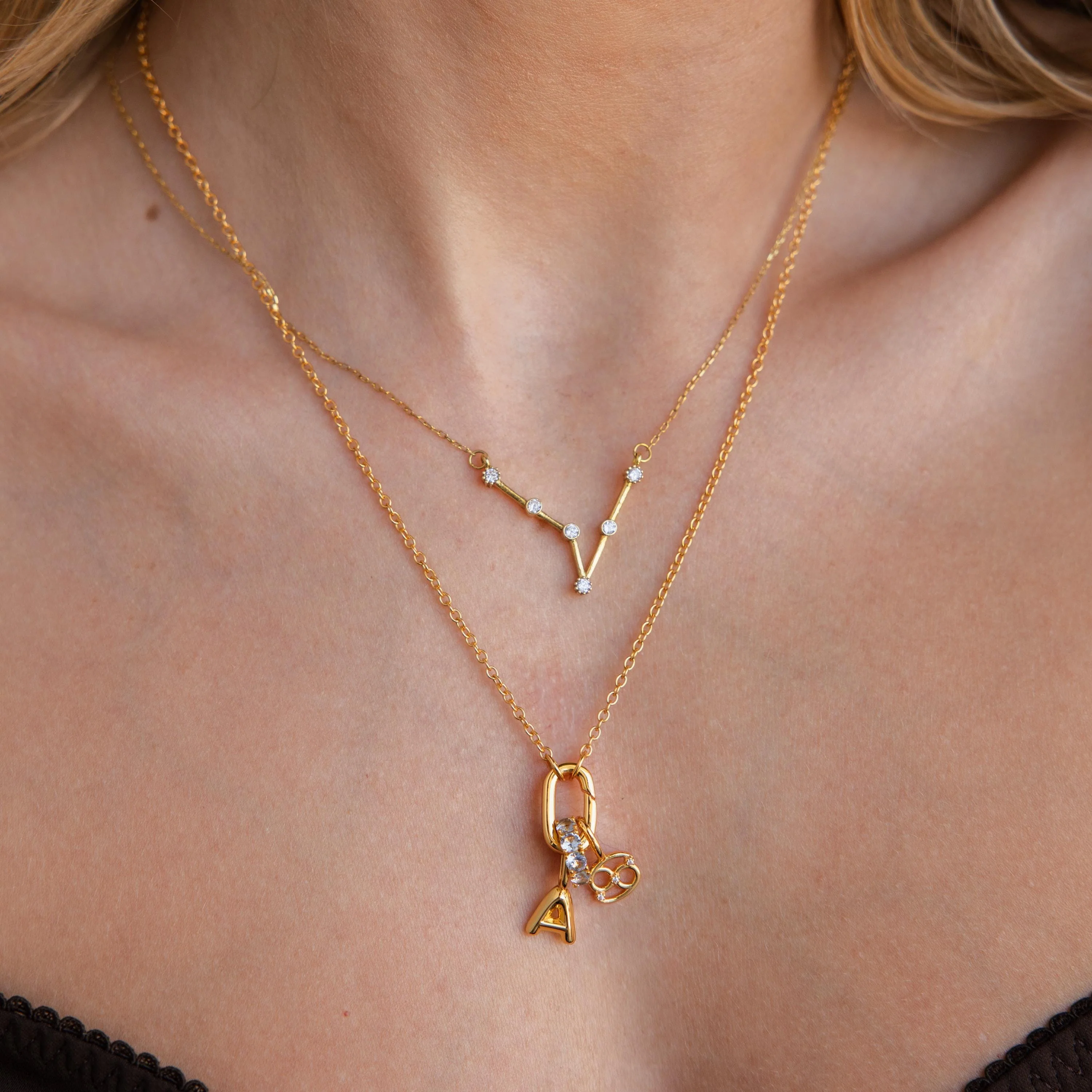 Multipurpose Charm Hoop Clasp Set in 18K Gold - Image 6