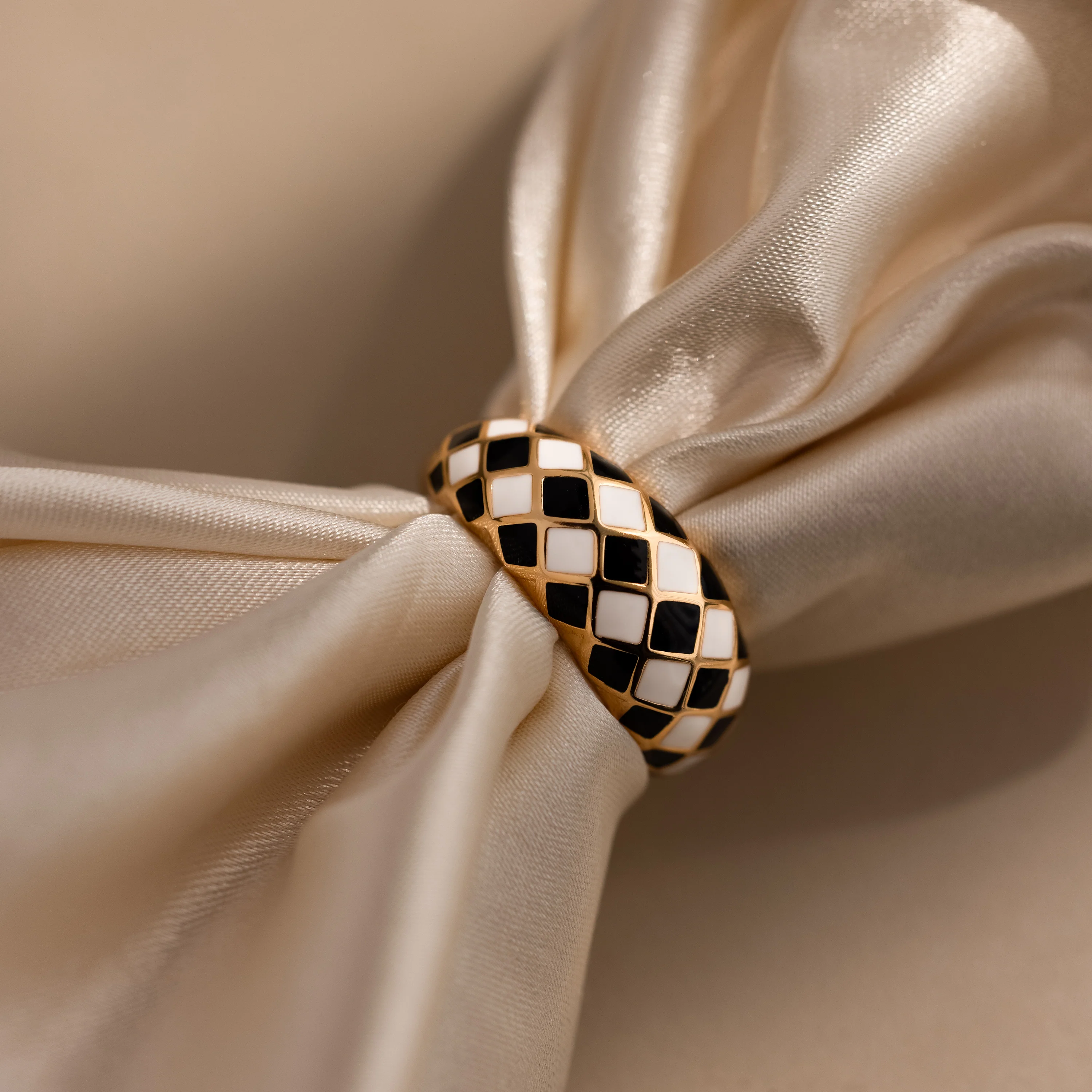 Checkered Dome Ring - Image 5