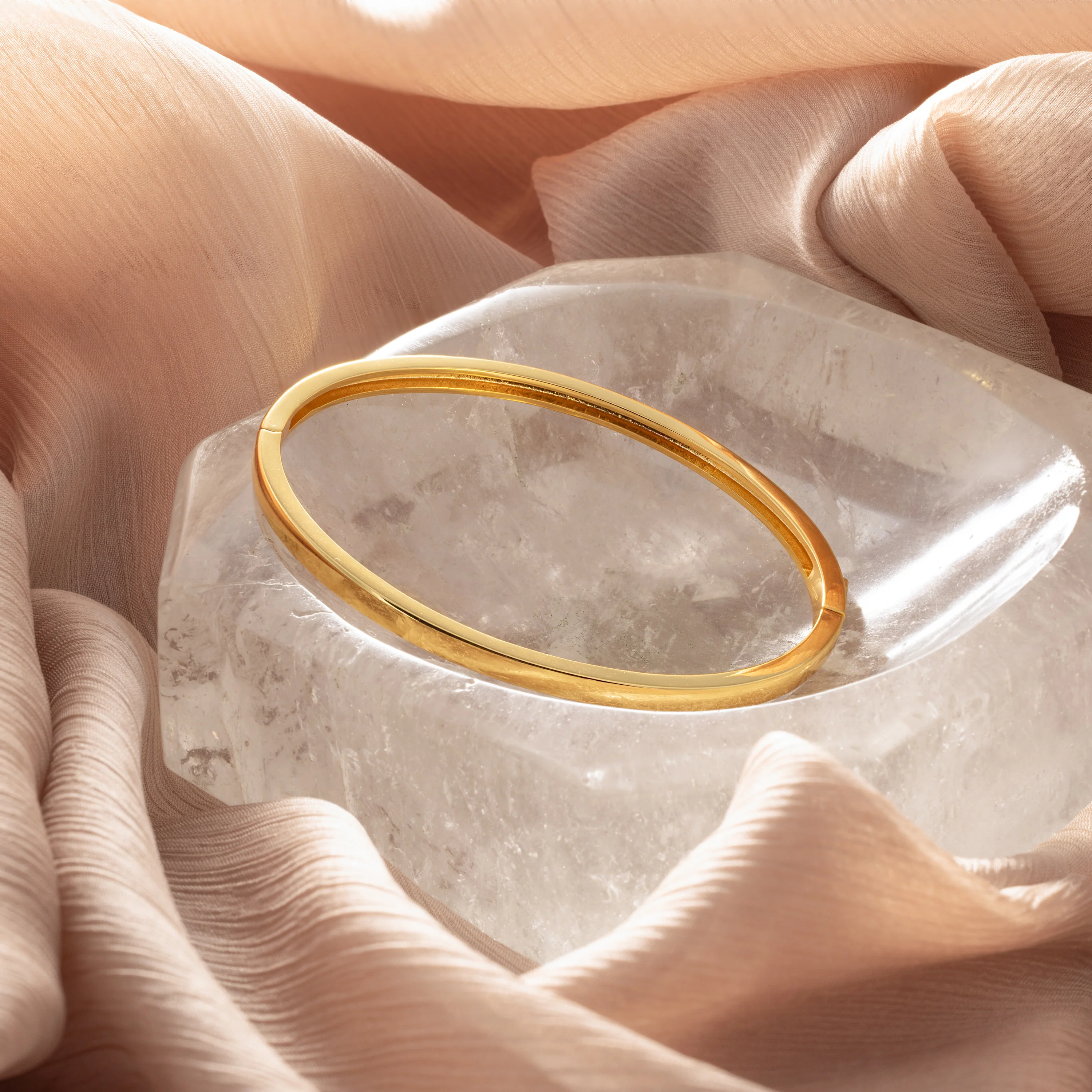 Classic Bangle in 18K Gold - Image 5