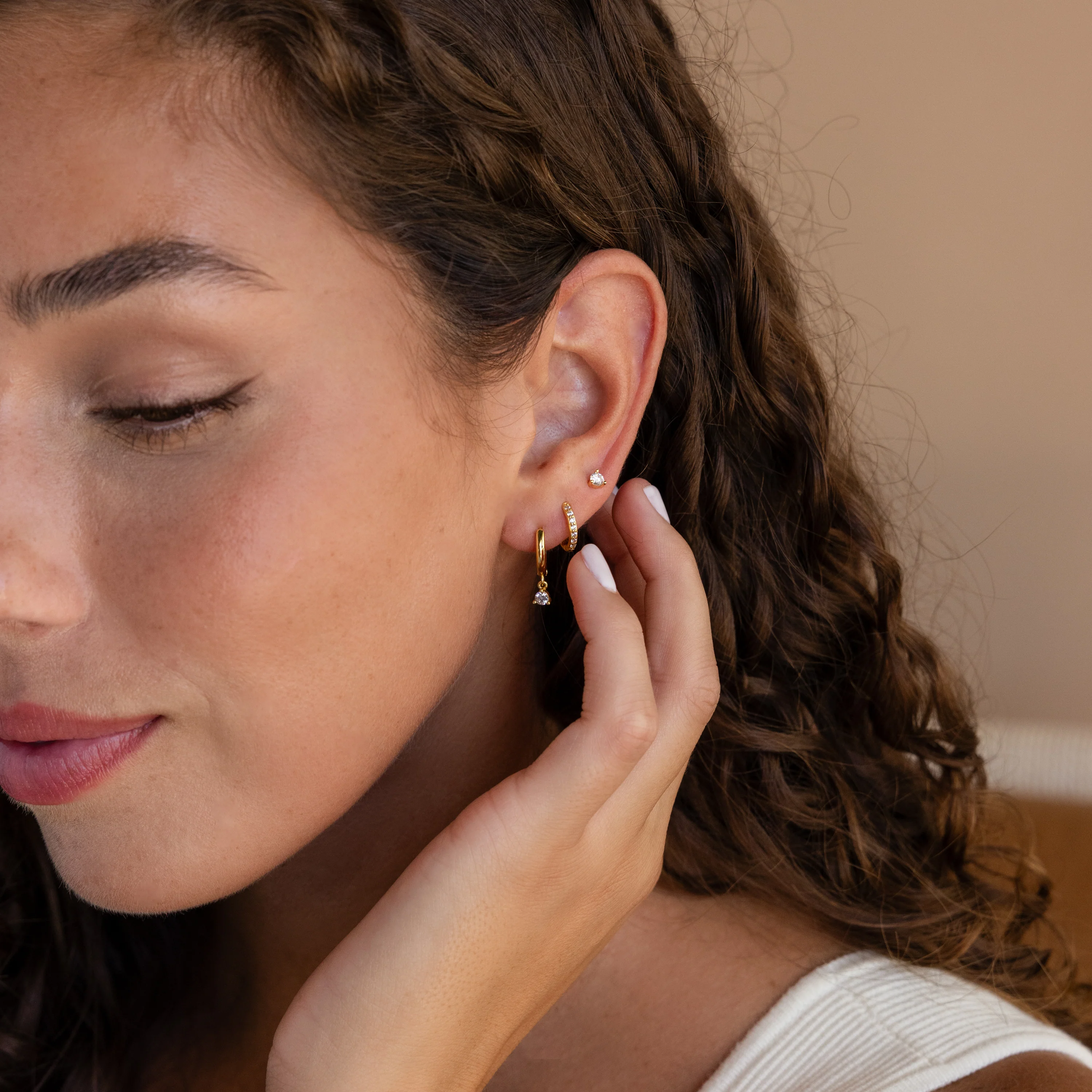 Classic Diamond Earrings Set in 18K Gold - Image 3