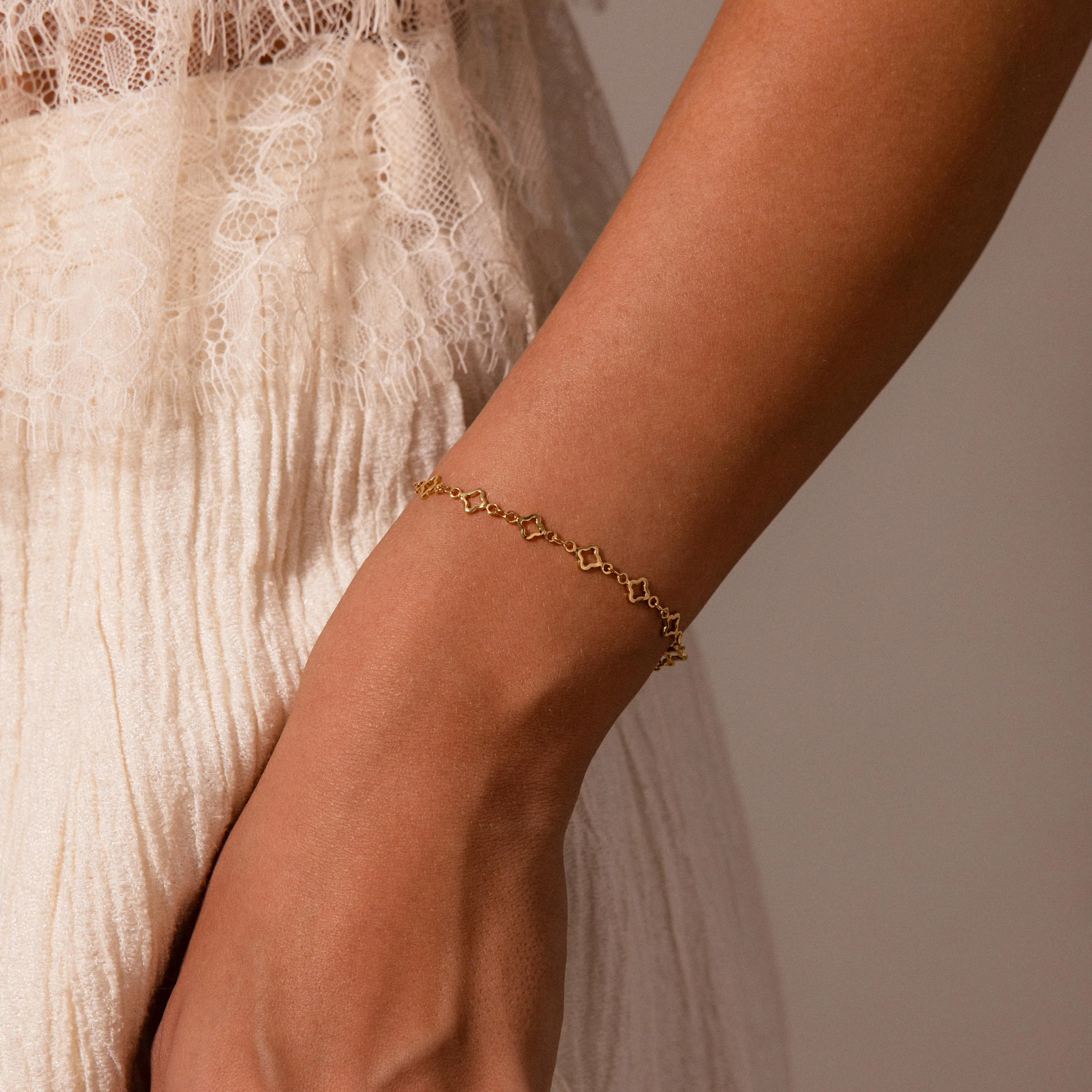 Clover Station Bracelet - Image 3