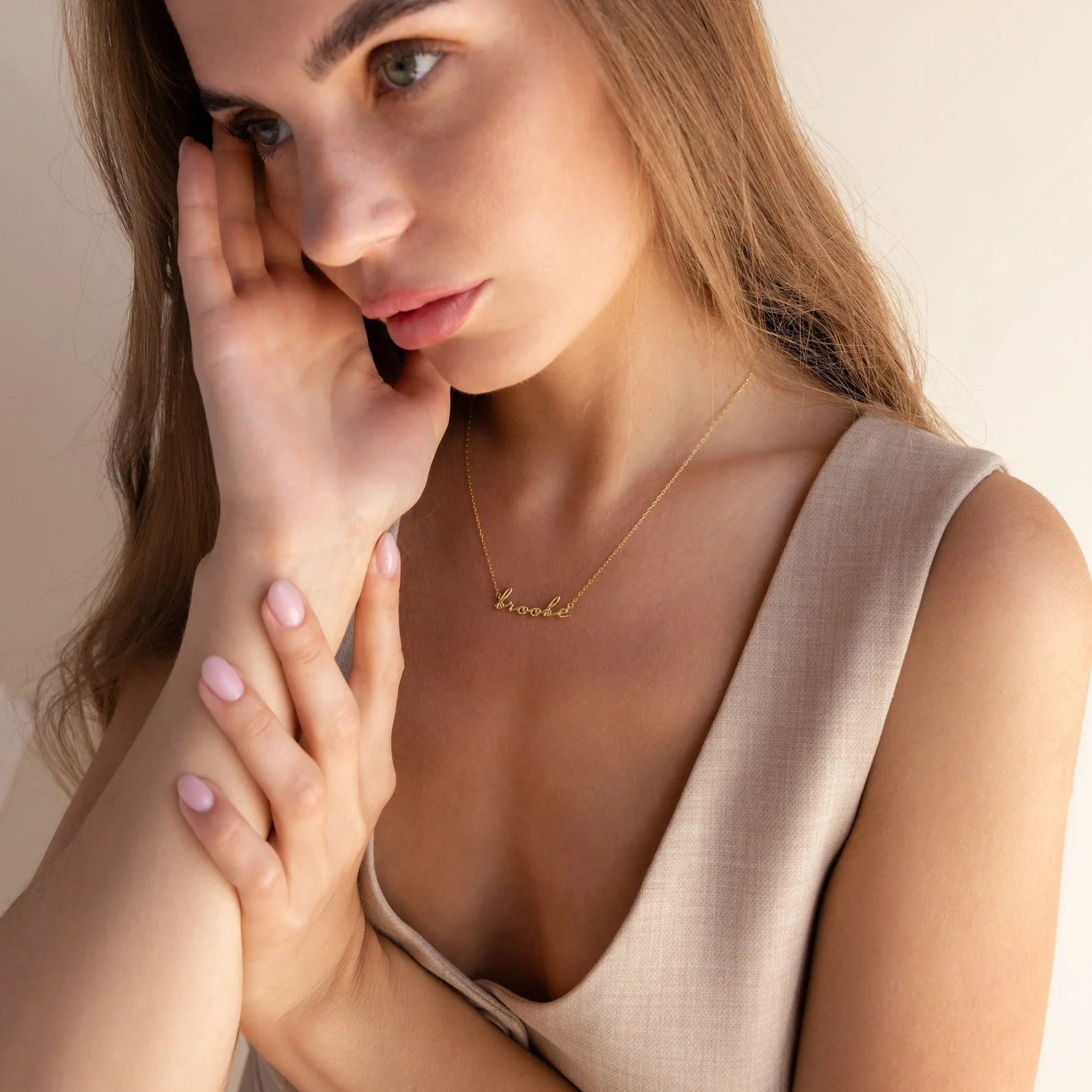Dainty Bubble Name Necklace - Image 7