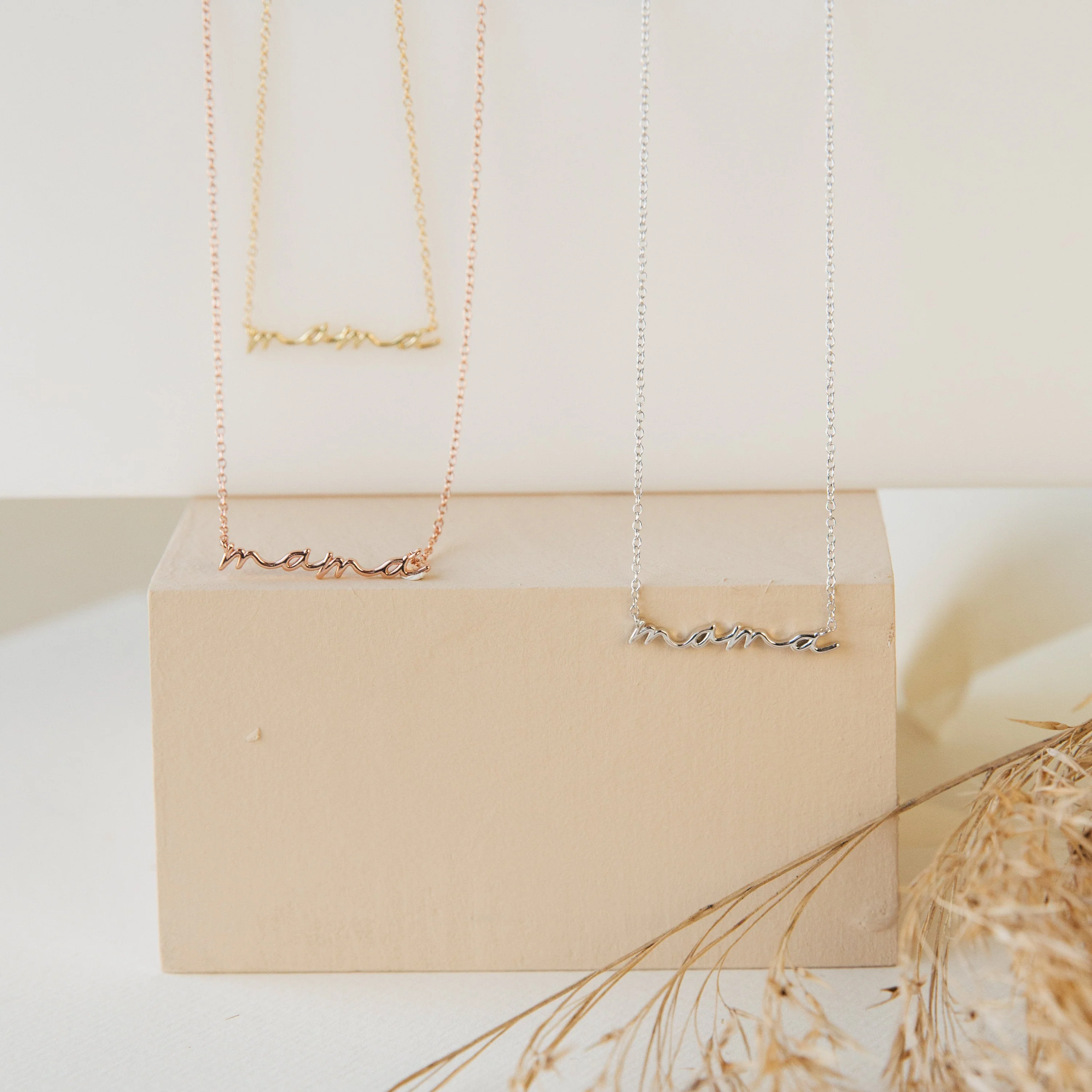 Dainty Mama Necklace in 18K Gold - Image 4