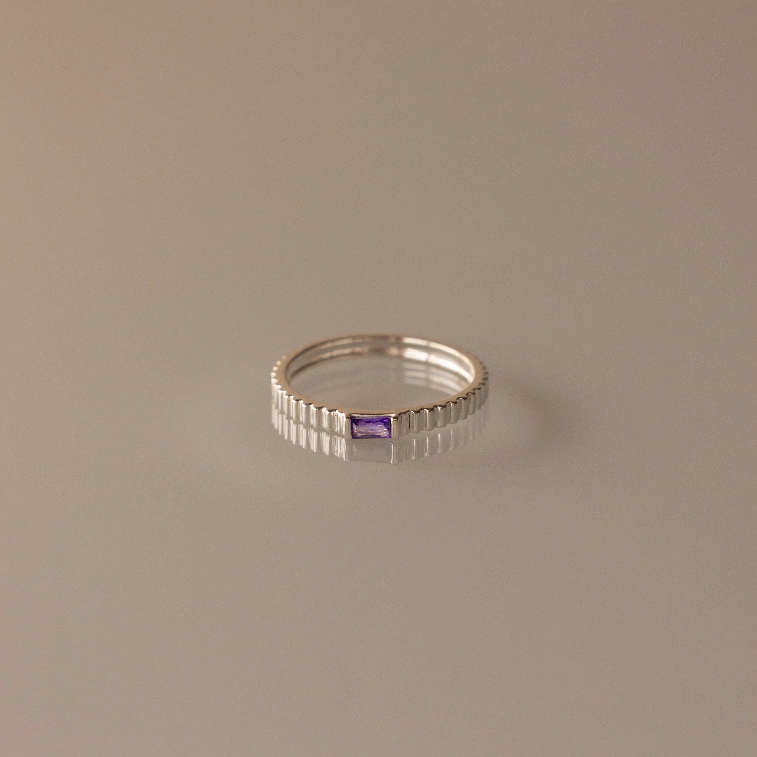 Dainty Ribbed Amethyst Ring - Image 3