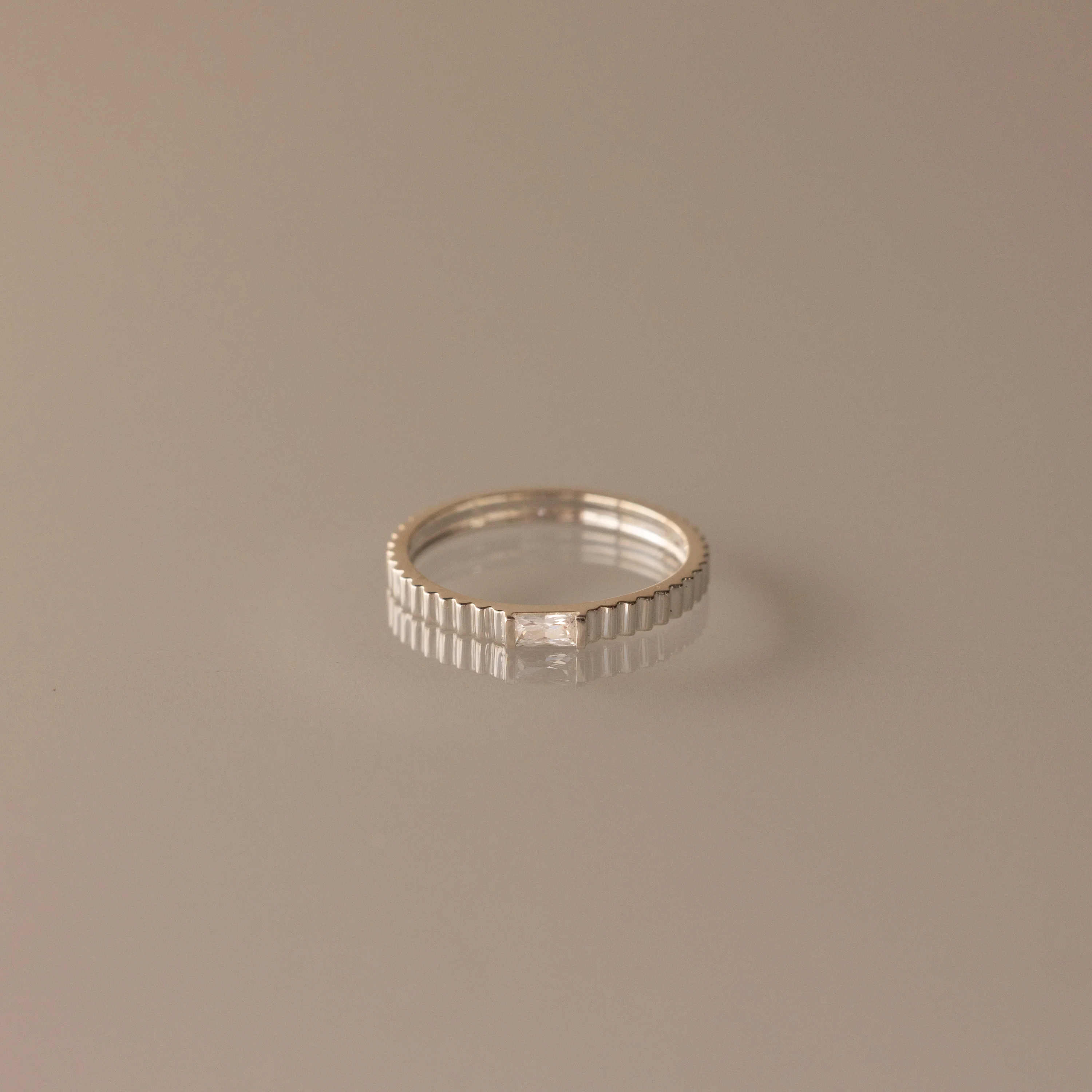 Dainty Ribbed Diamond Ring - Image 3
