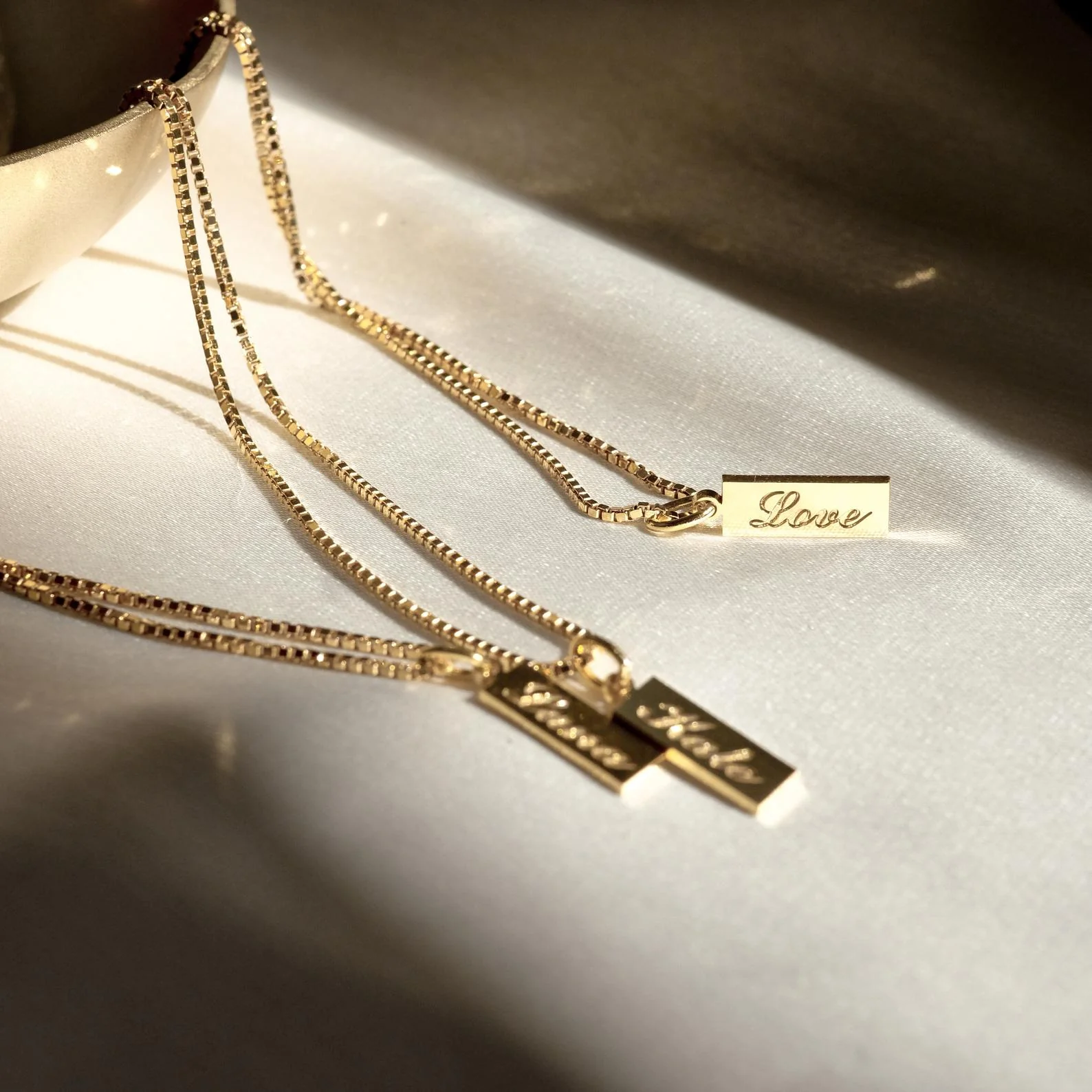 Dainty Tag Name Necklace in 18K Gold - Image 3