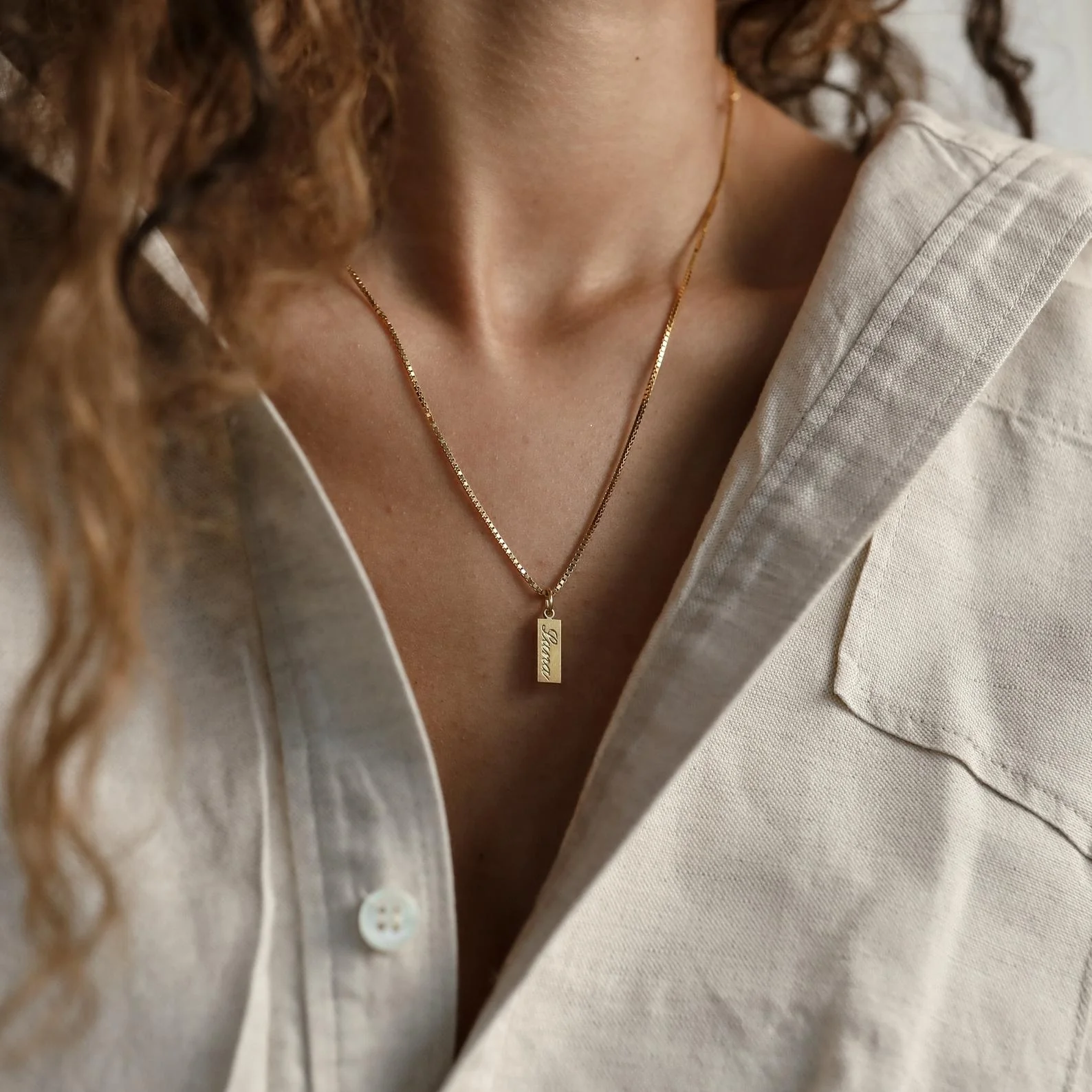 Dainty Tag Name Necklace in 18K Gold - Image 4