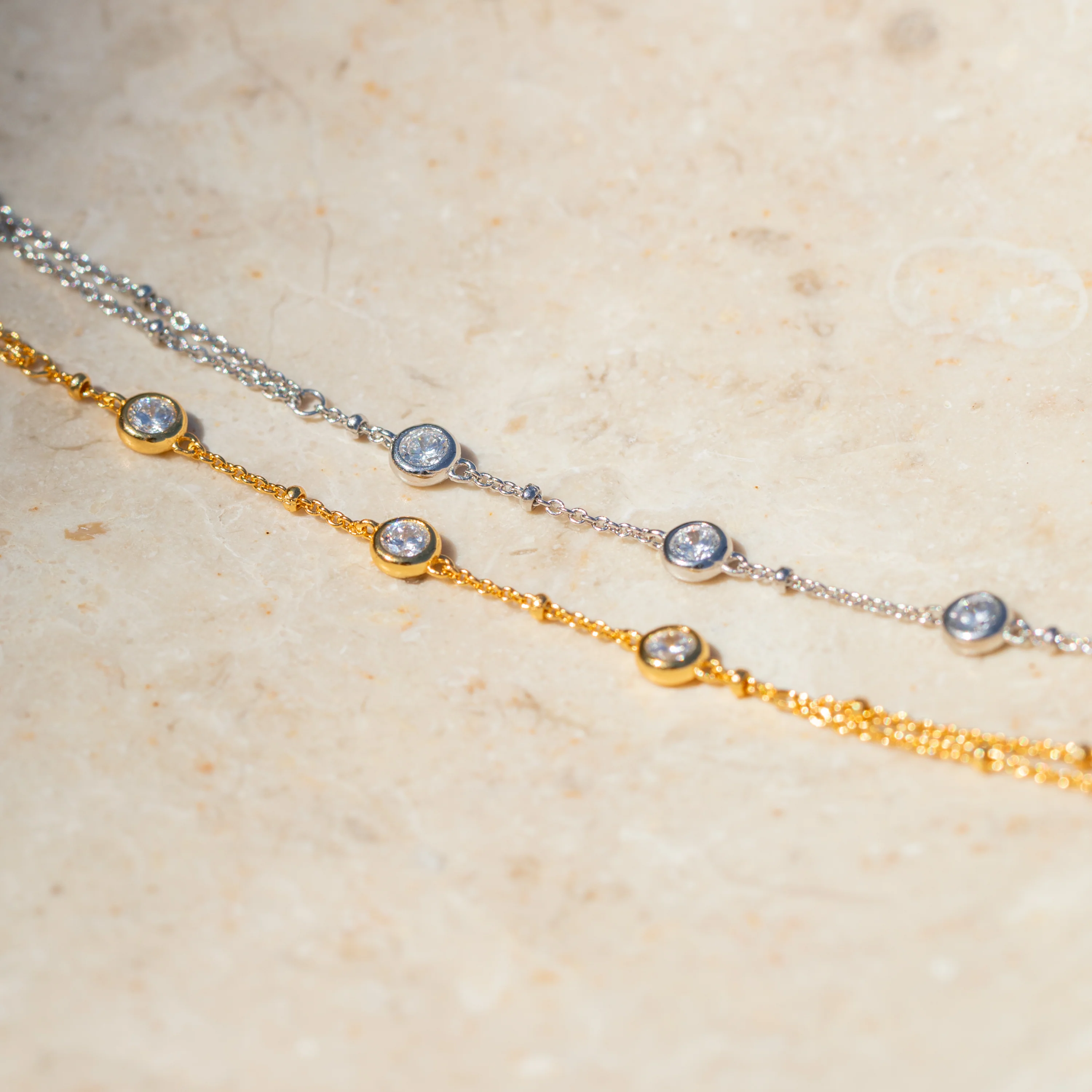 Diamond Bezel Hand Chain in 18K Gold - Image 5