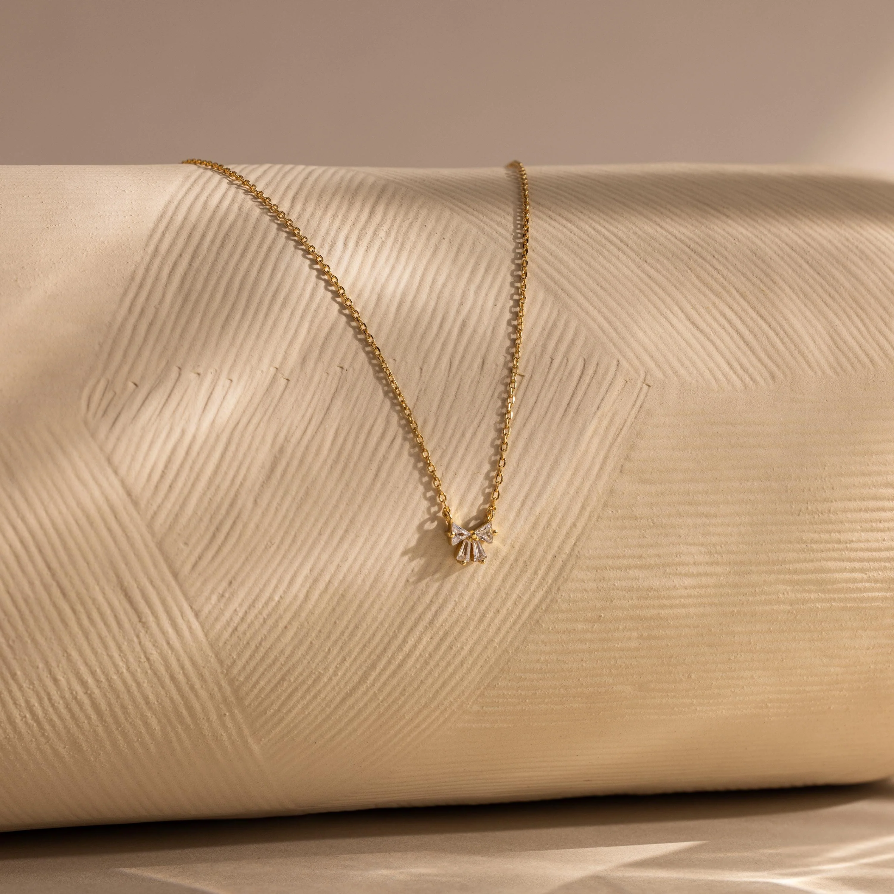 Diamond Bow Necklace in 18K Gold - Image 3
