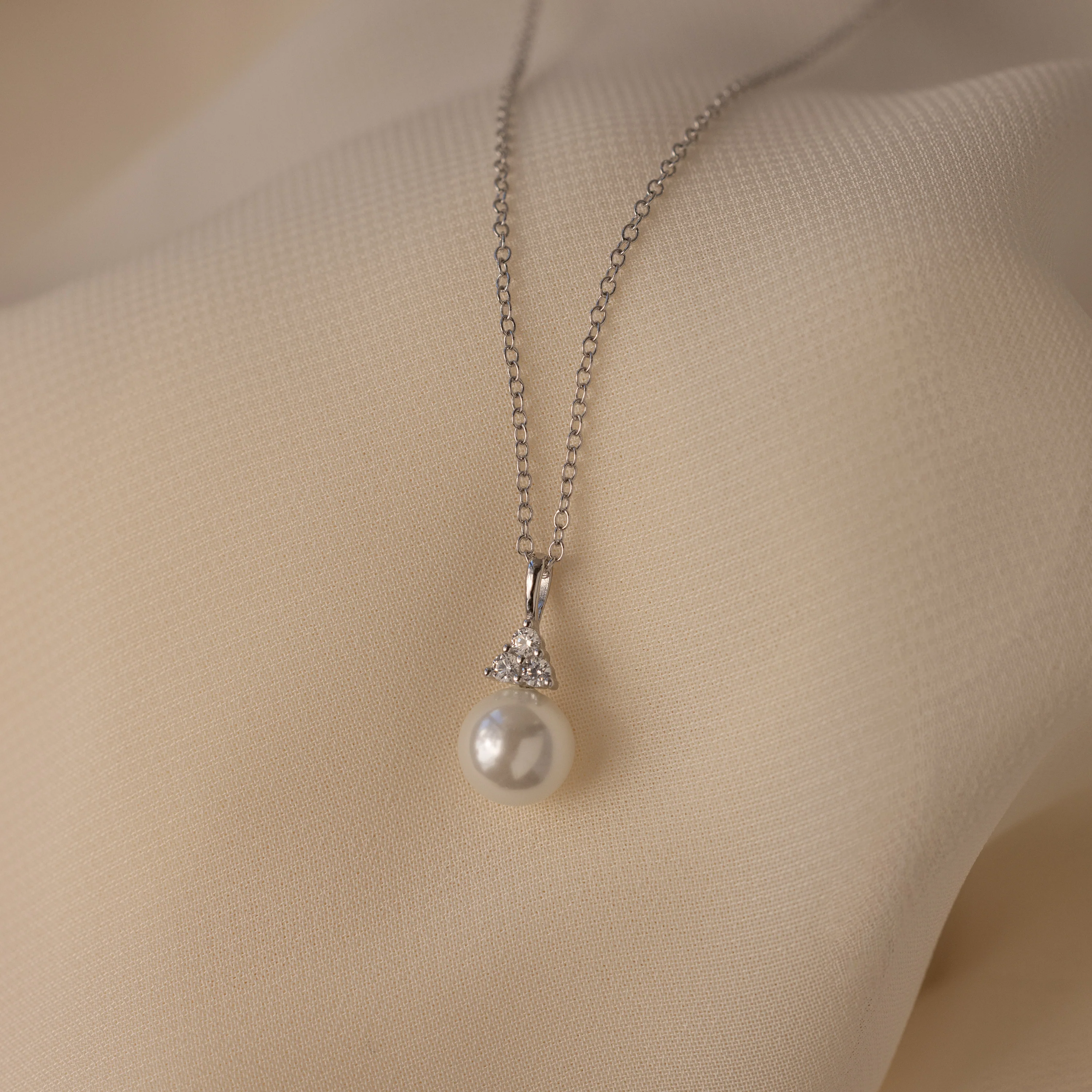 Diamond Halo Pearl Necklace in Silver - Image 5