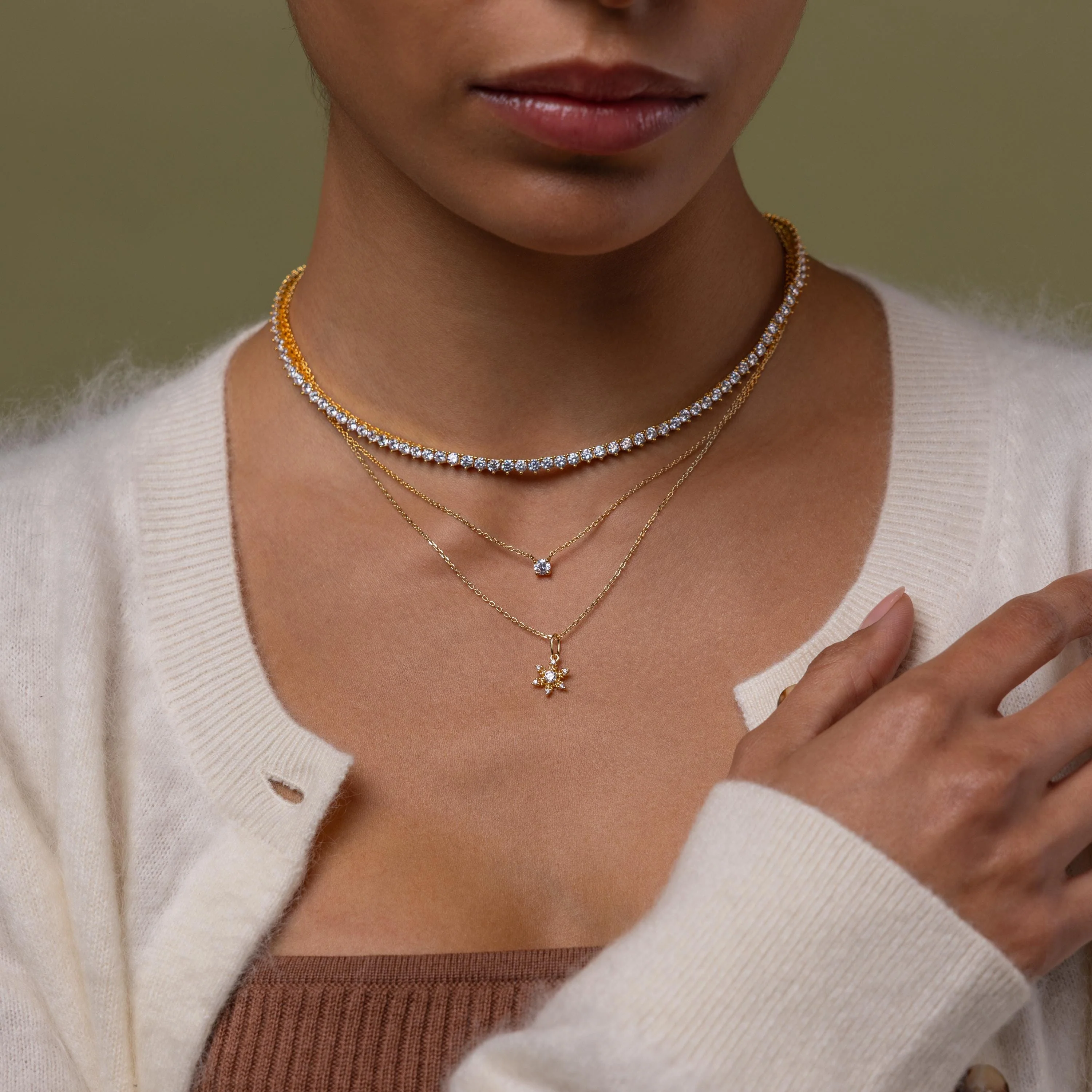 Diamond Snowflake Necklace in 18K Gold - Image 4