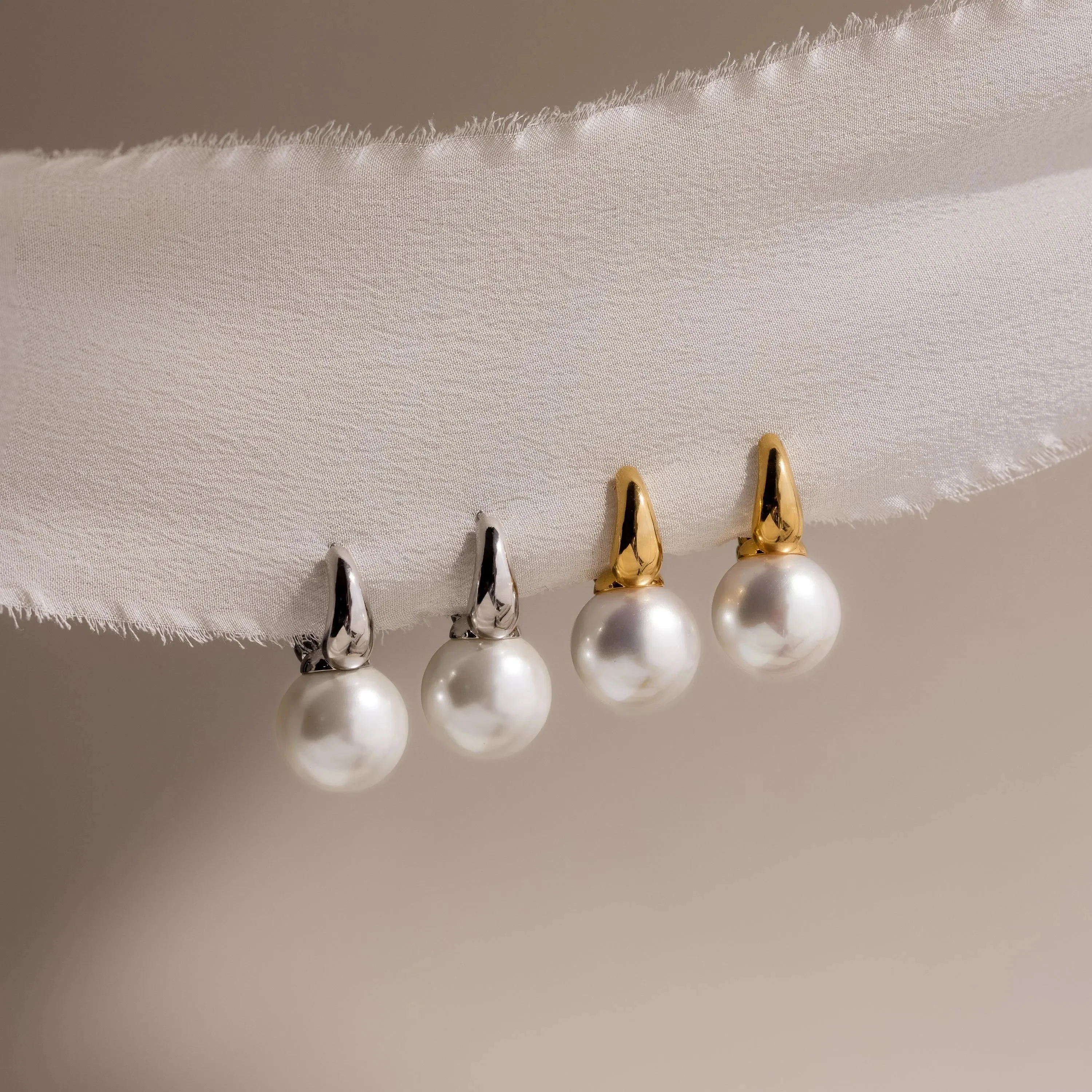 Dome Pearl Huggies - Image 3
