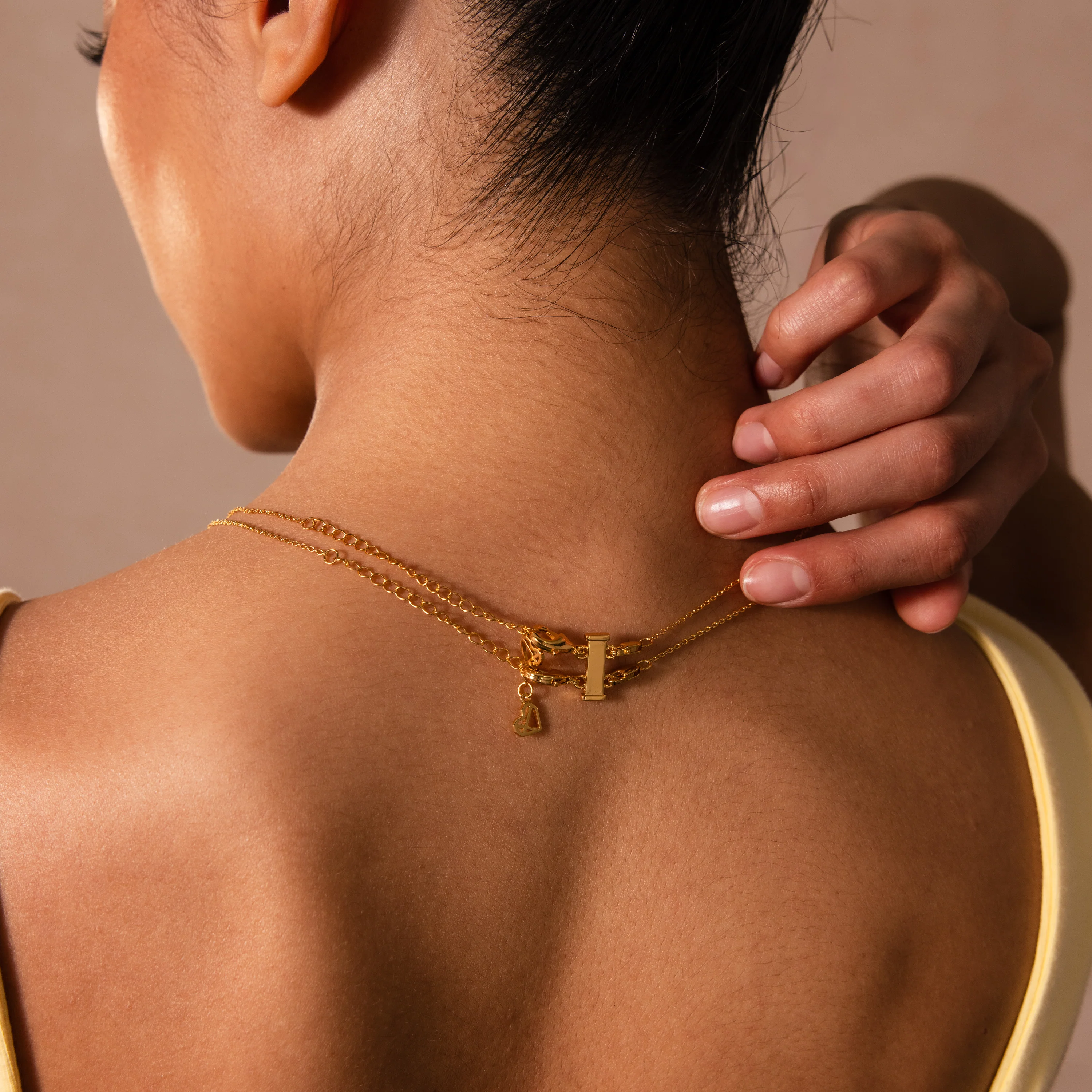 Double Layering Clasp in 18K Gold - Image 4