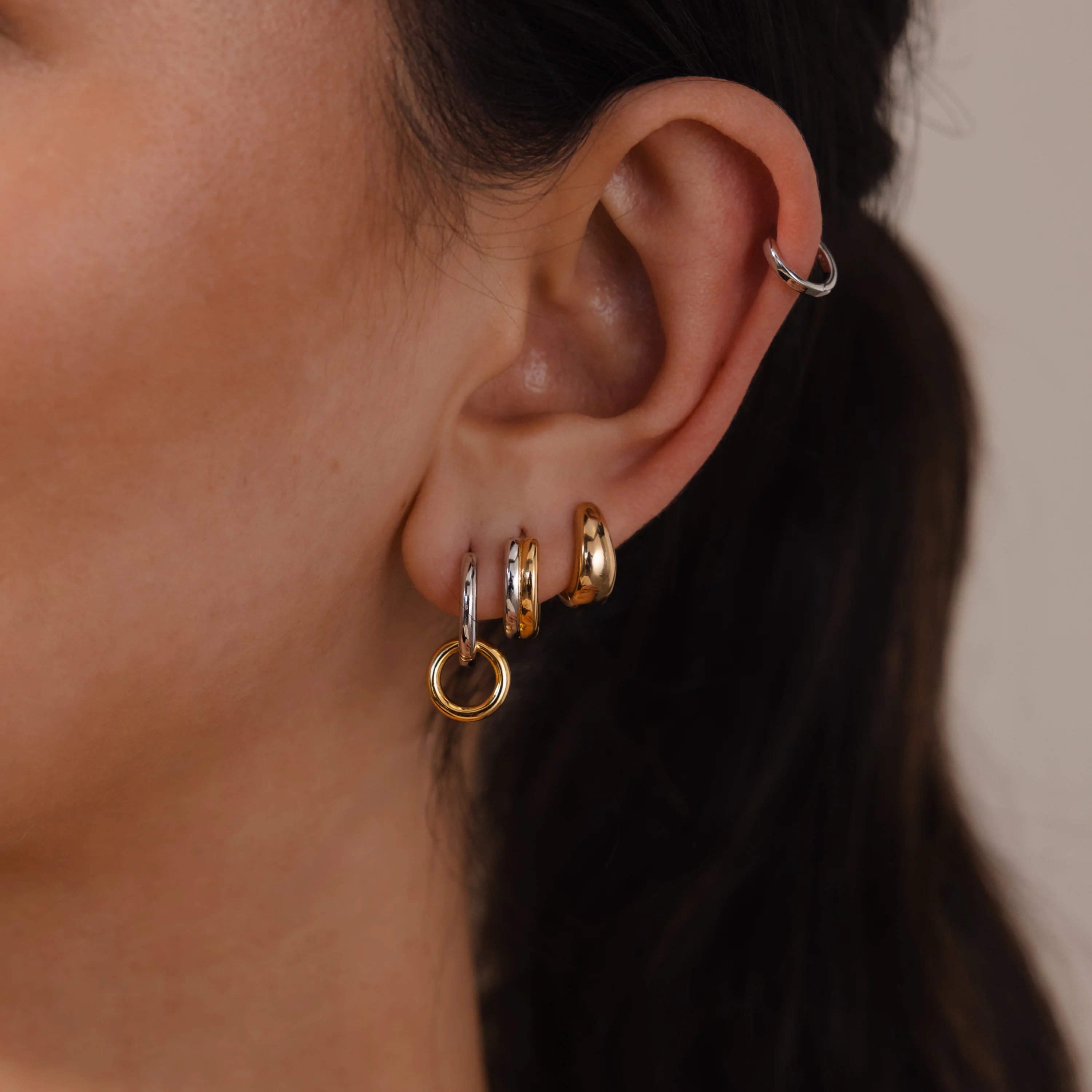 Duo Link Mixed Metal Hoops - Image 8
