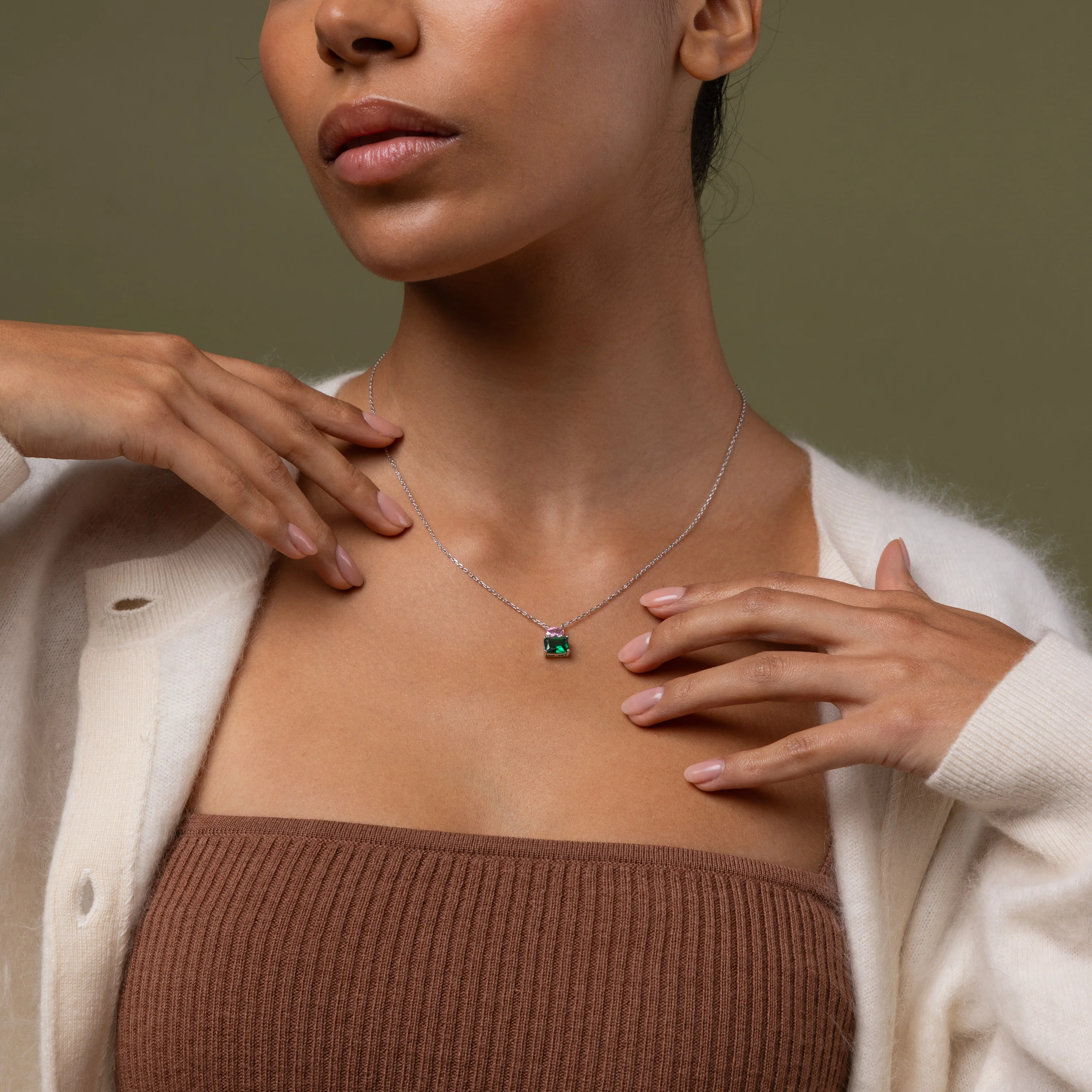 Emerald Bloom Necklace in Silver - Image 4