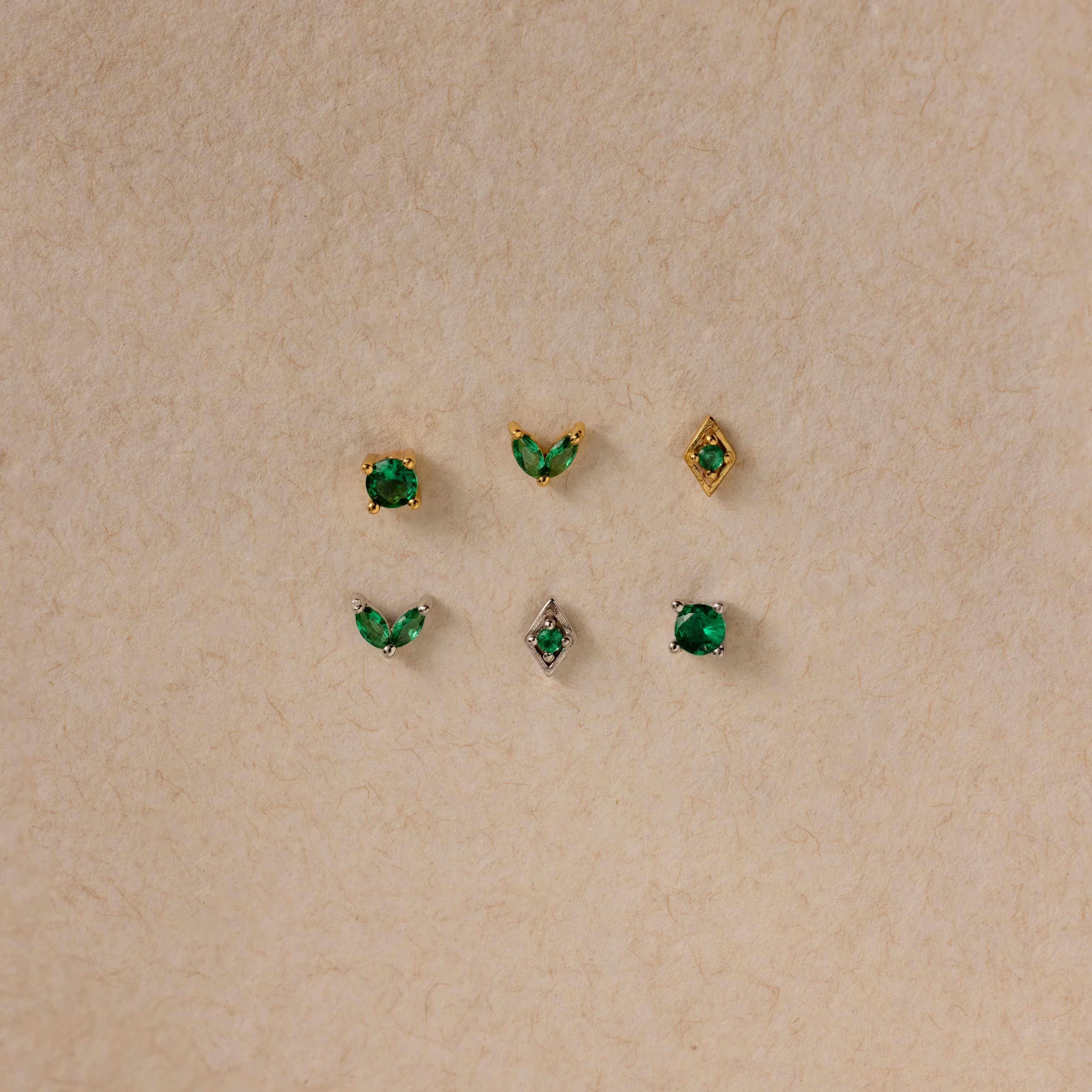 Emerald Flat Back Earring Set - Image 3