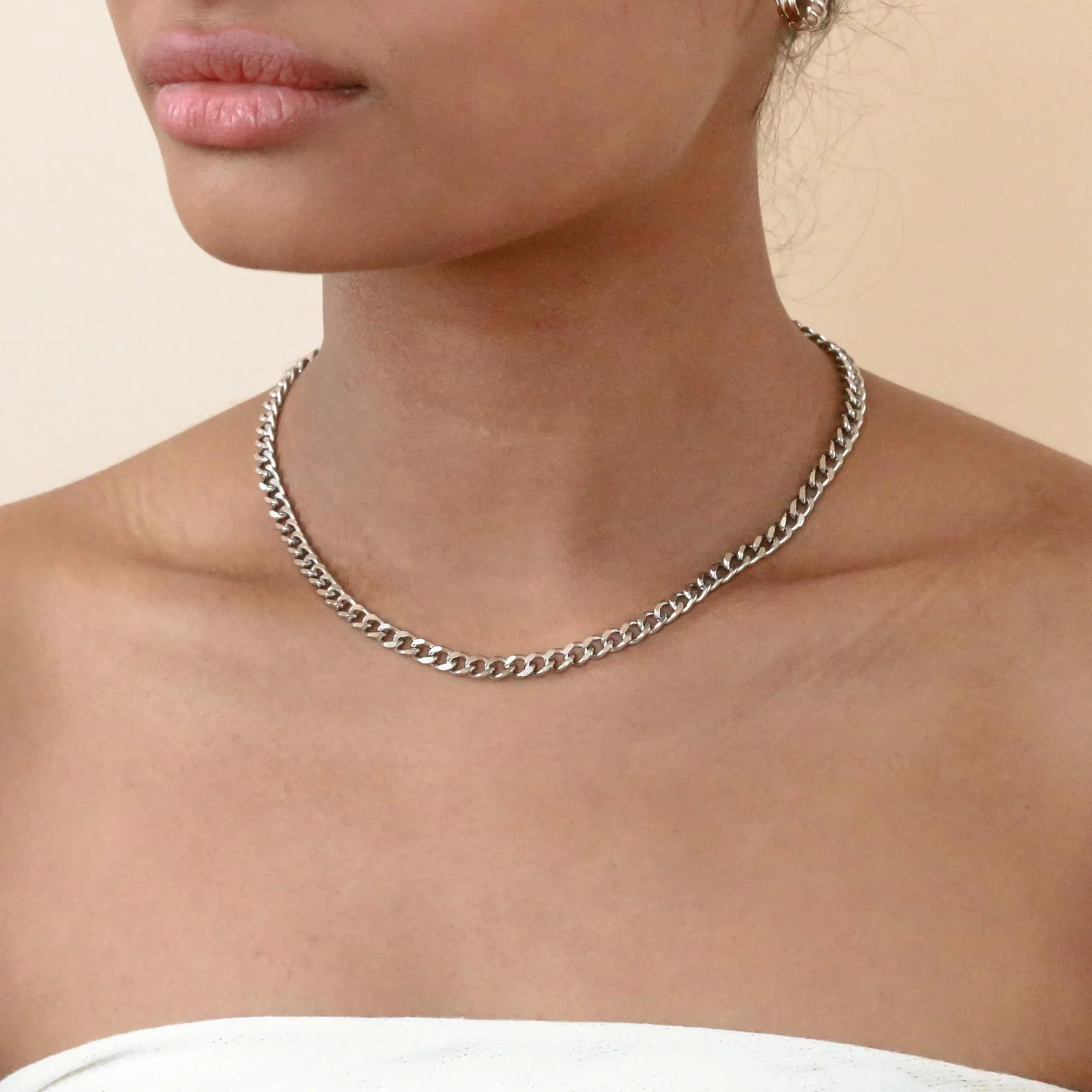 Blake Thick Curb Necklace - Image 4