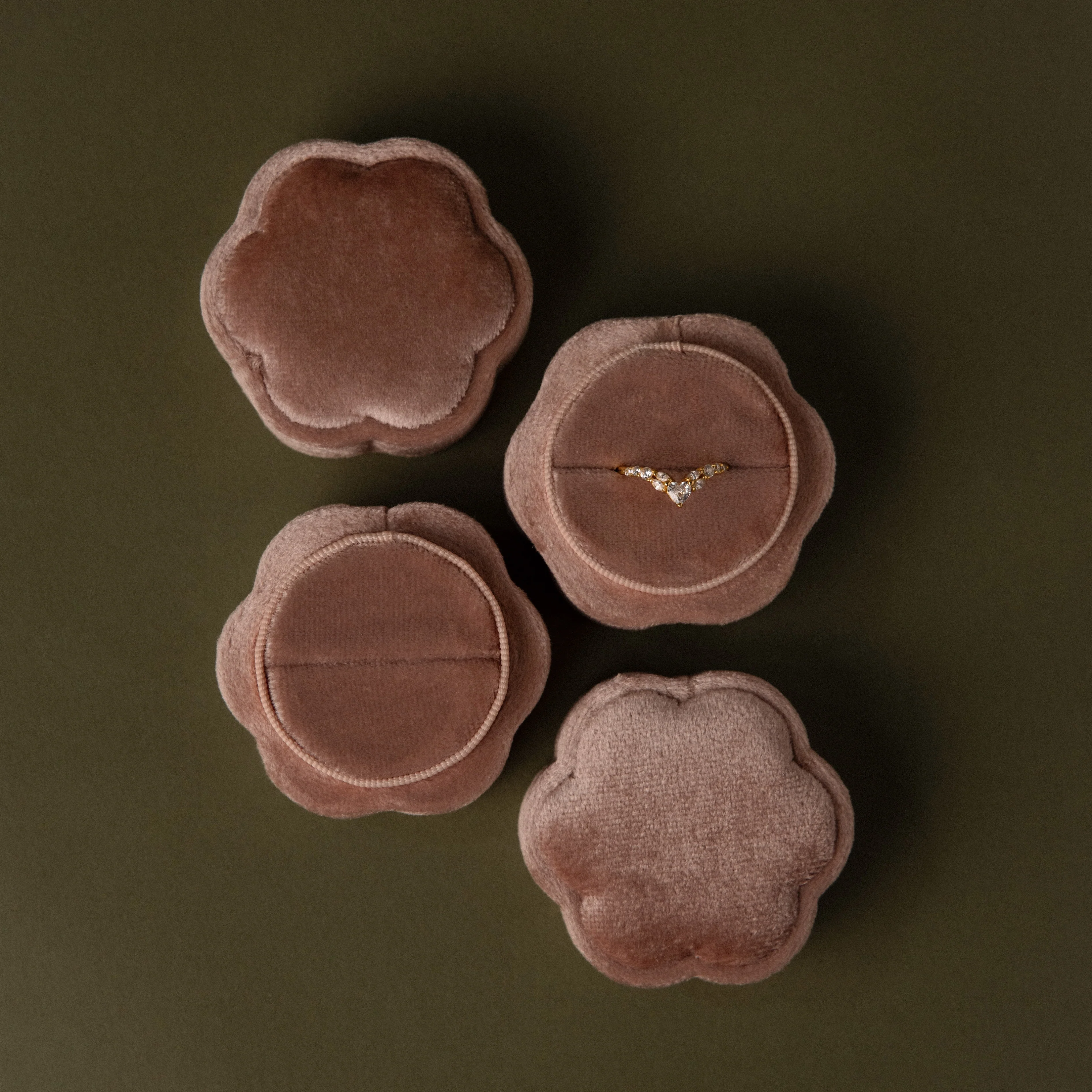 Flower Velvet Ring Box - Image 3