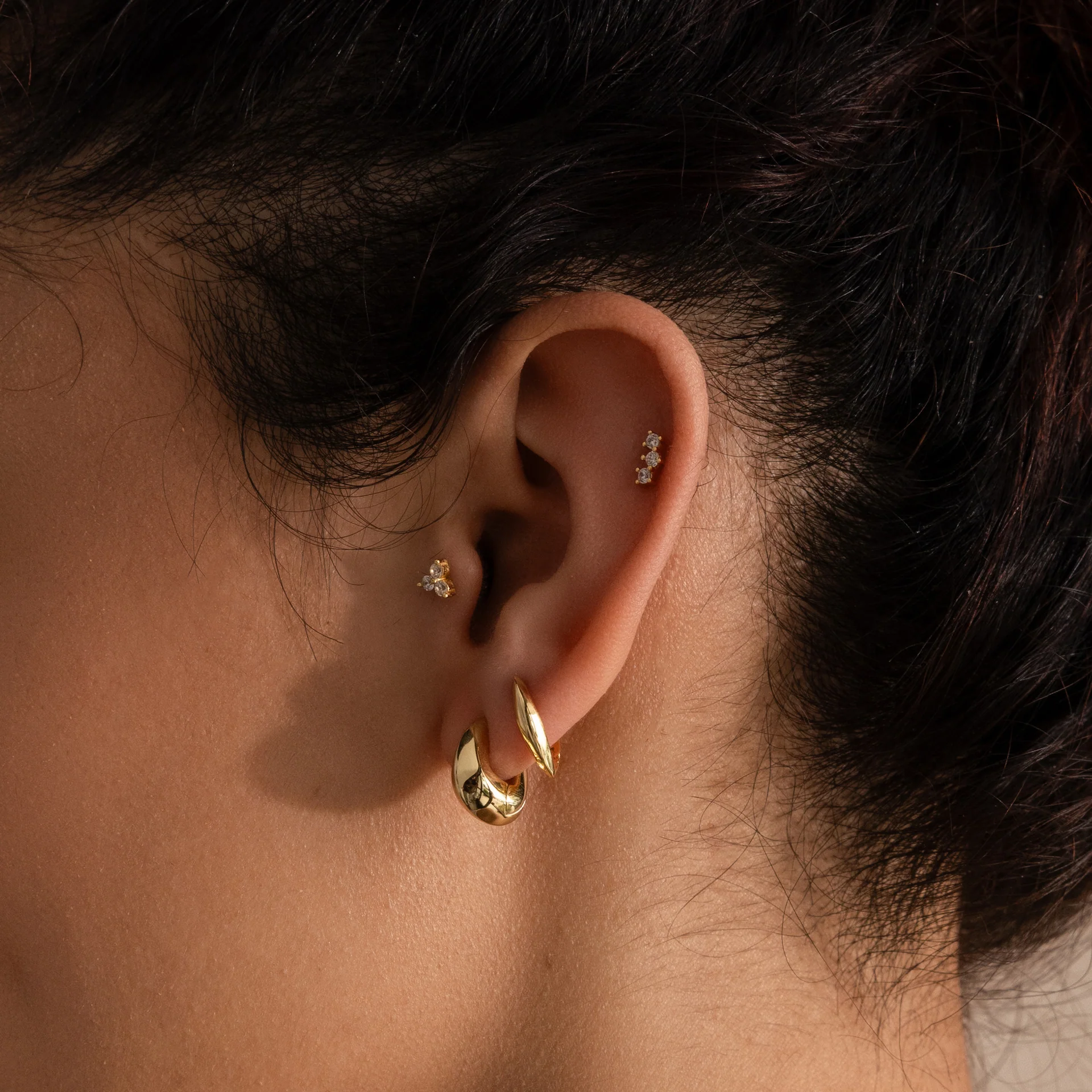 Geometric Leaf Hoop Earrings in Silver - Image 6