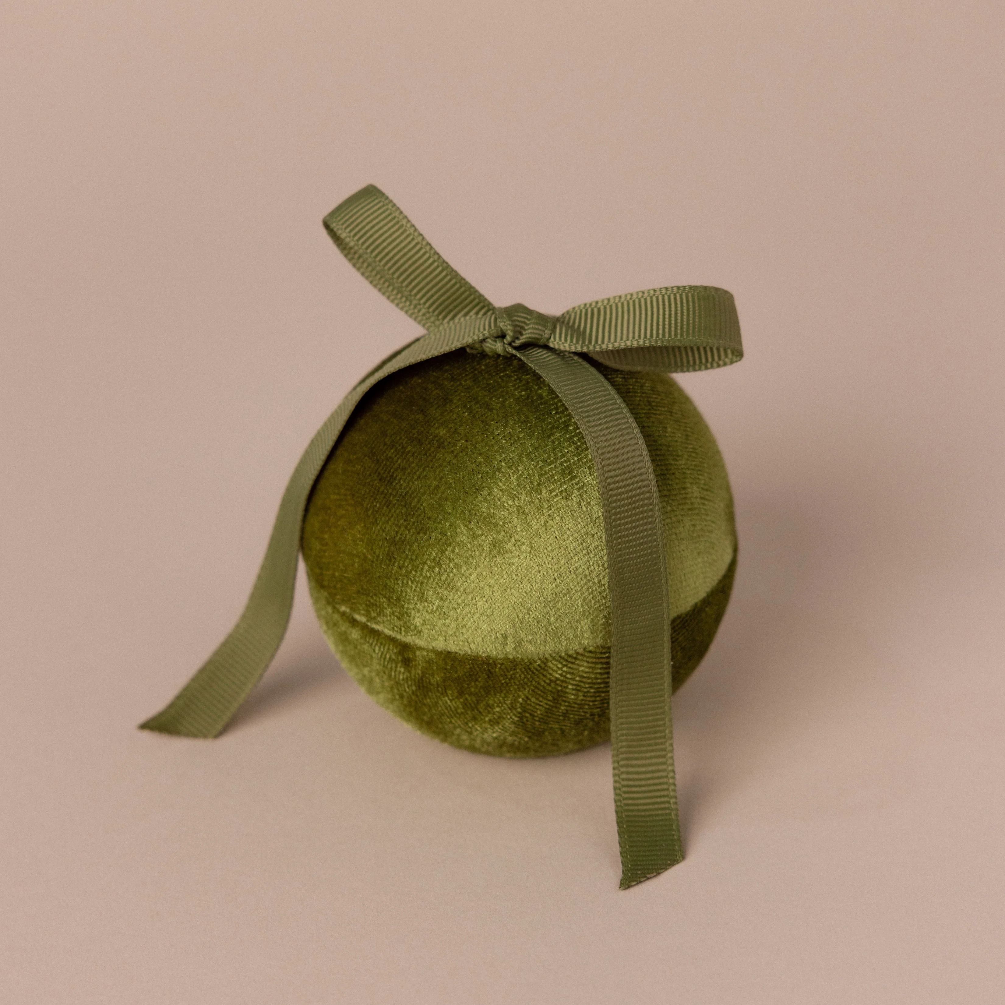 Green Ornament Jewelry Box - Image 2