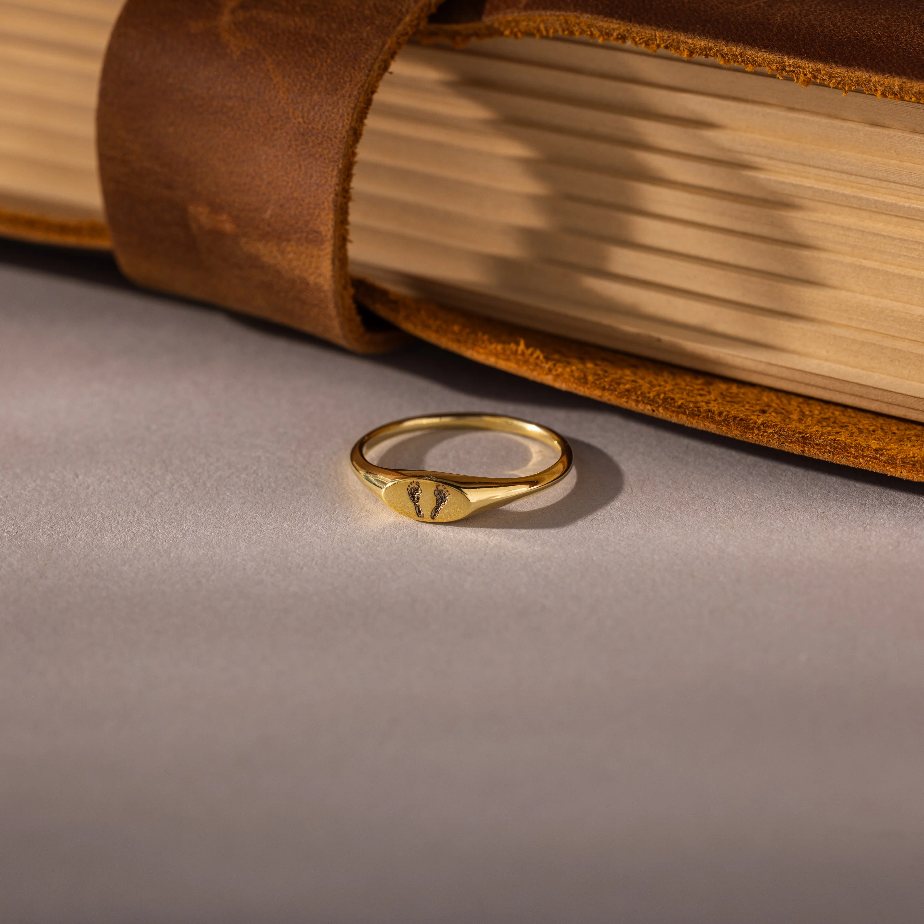 Hand & Footprint Signet Ring - Image 4