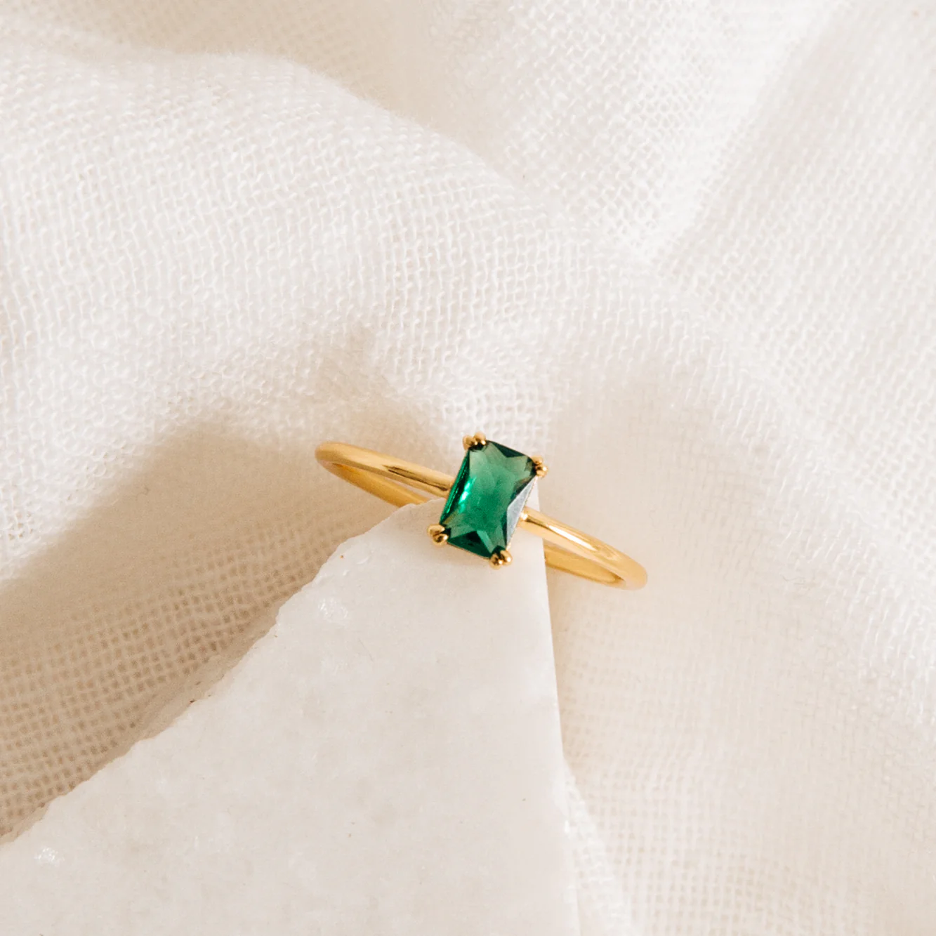 Harley Emerald Ring - Image 8