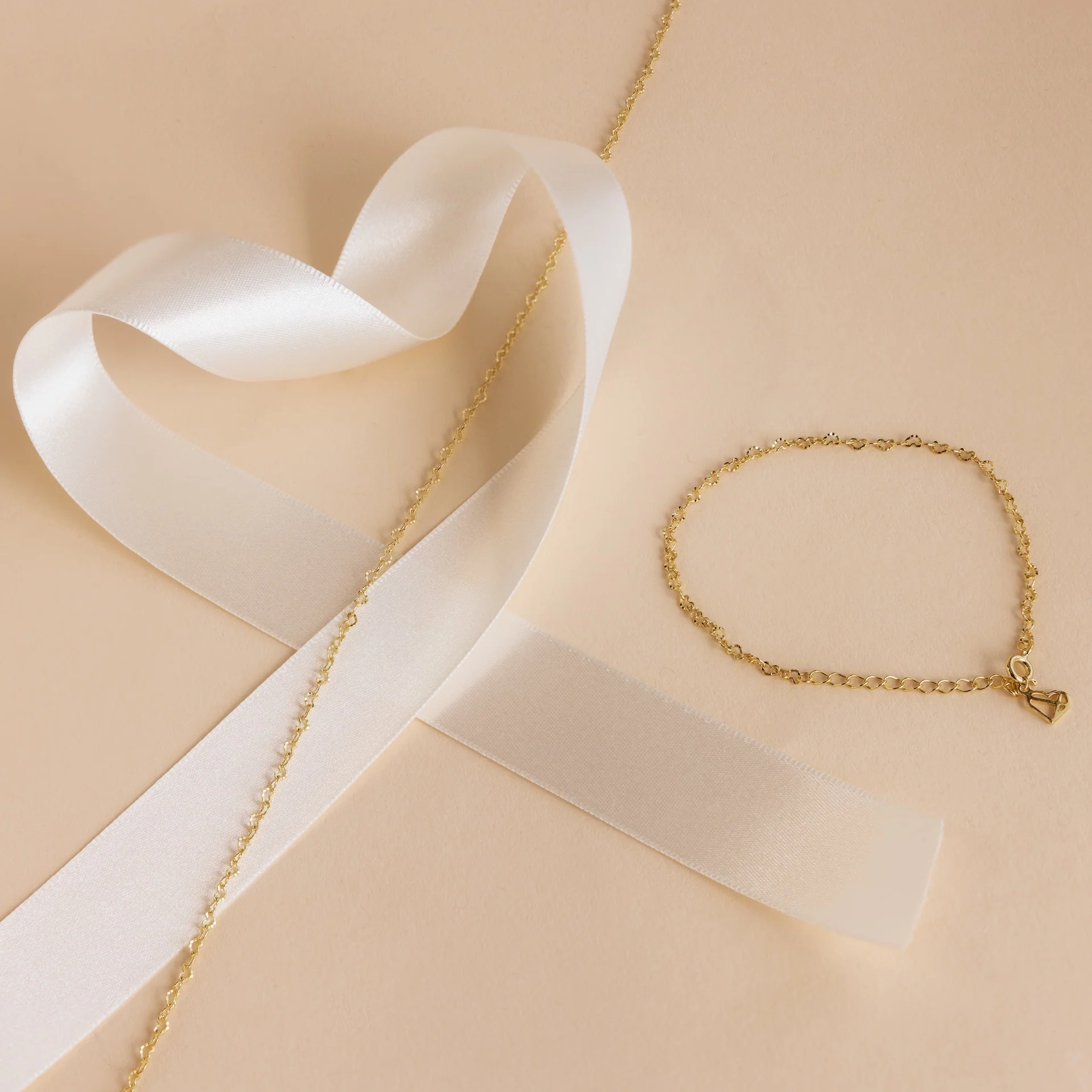 Heart Link Chain Necklace - Image 10